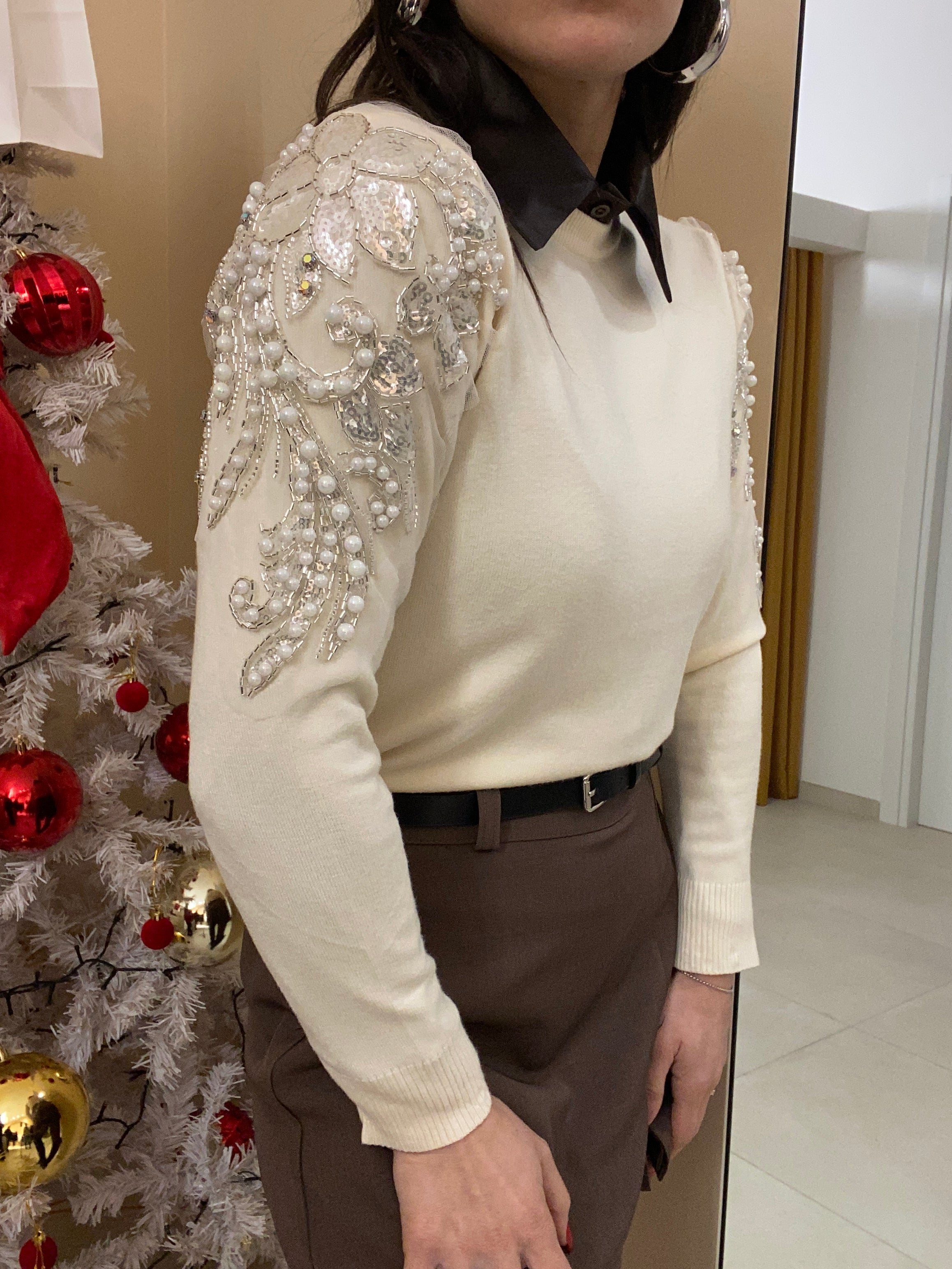 Pull con applicazioni delicato