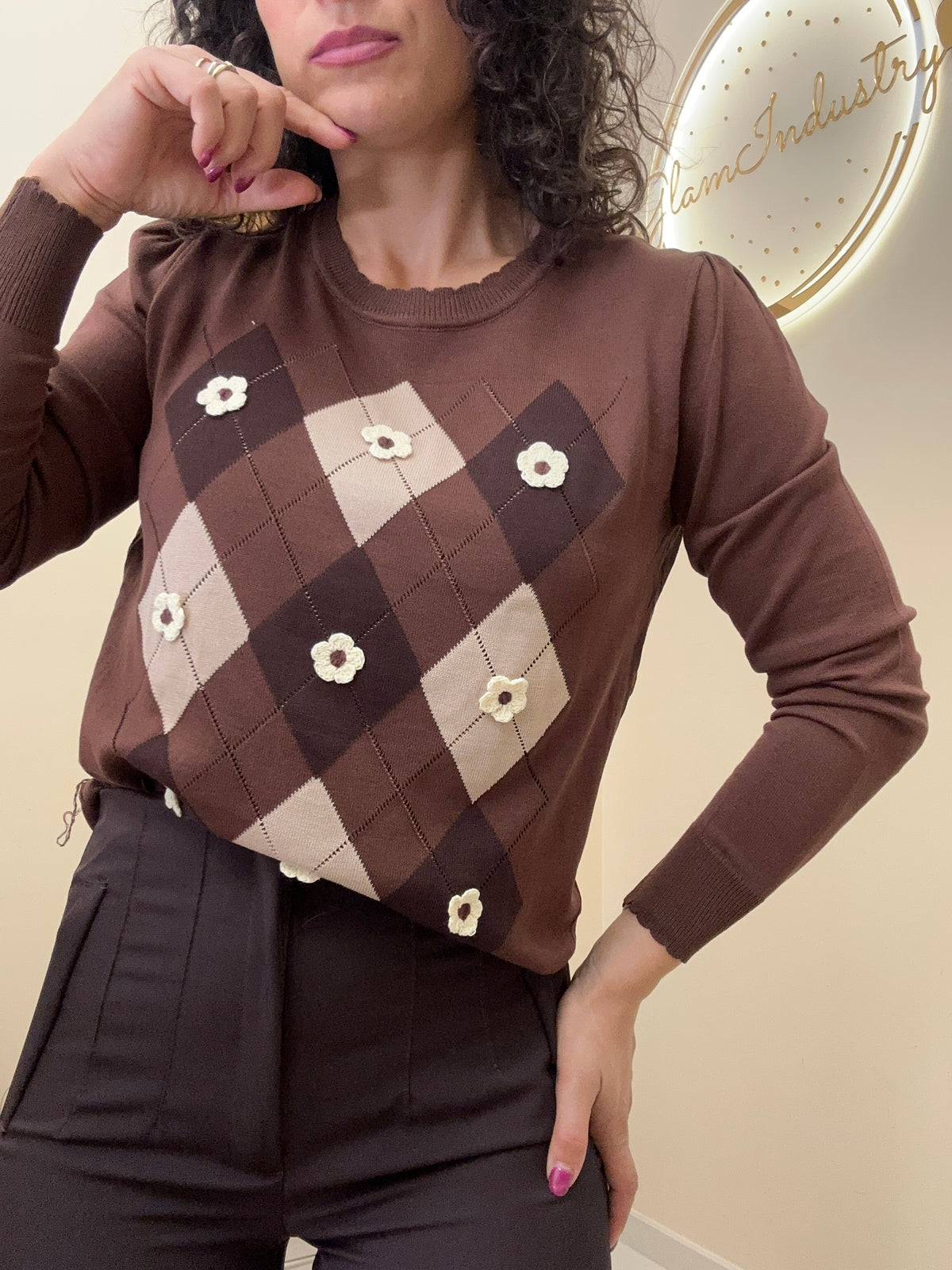 Maglione in filo rombi e fiori