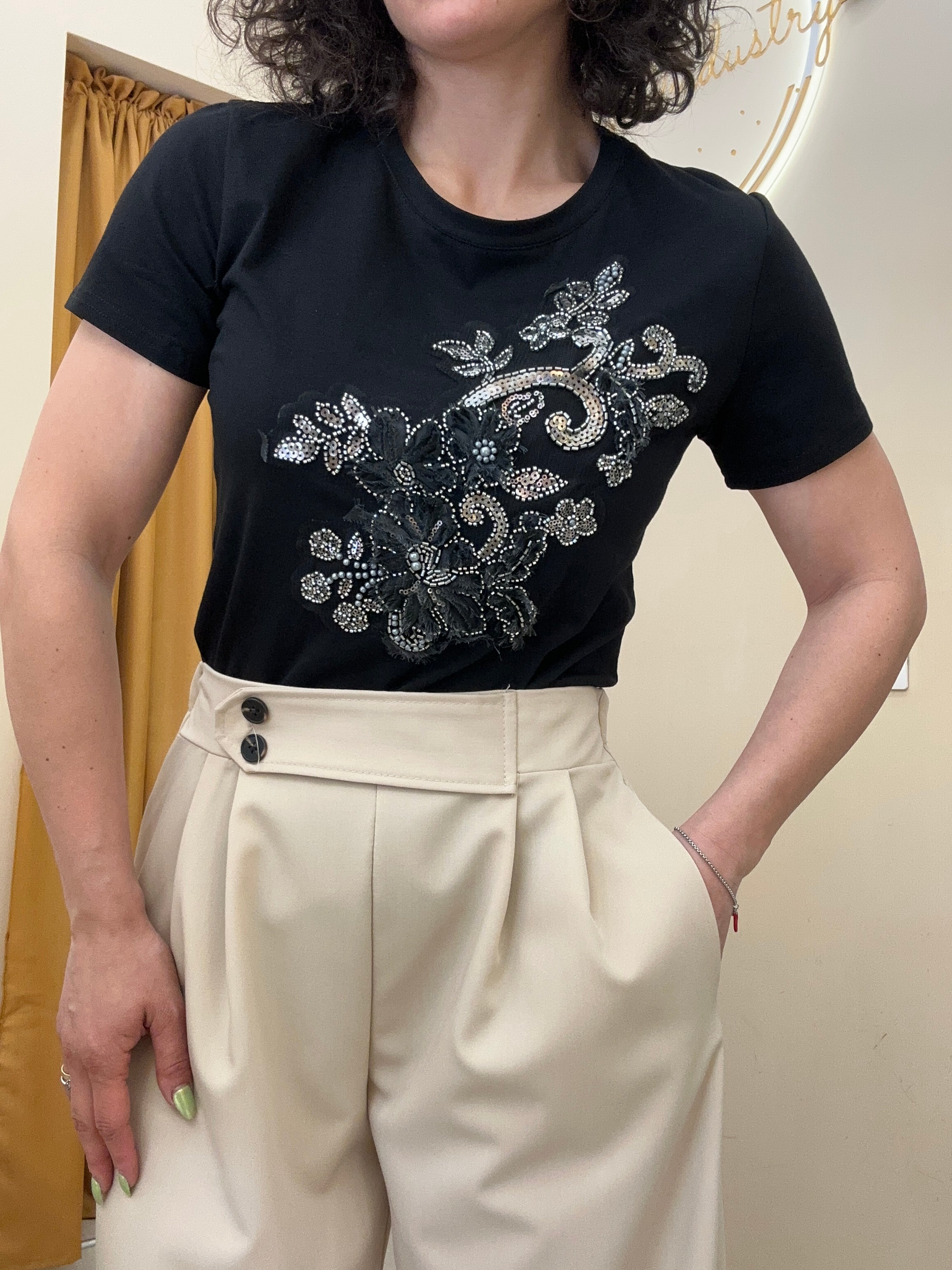 T-shirt applicazione centrale
