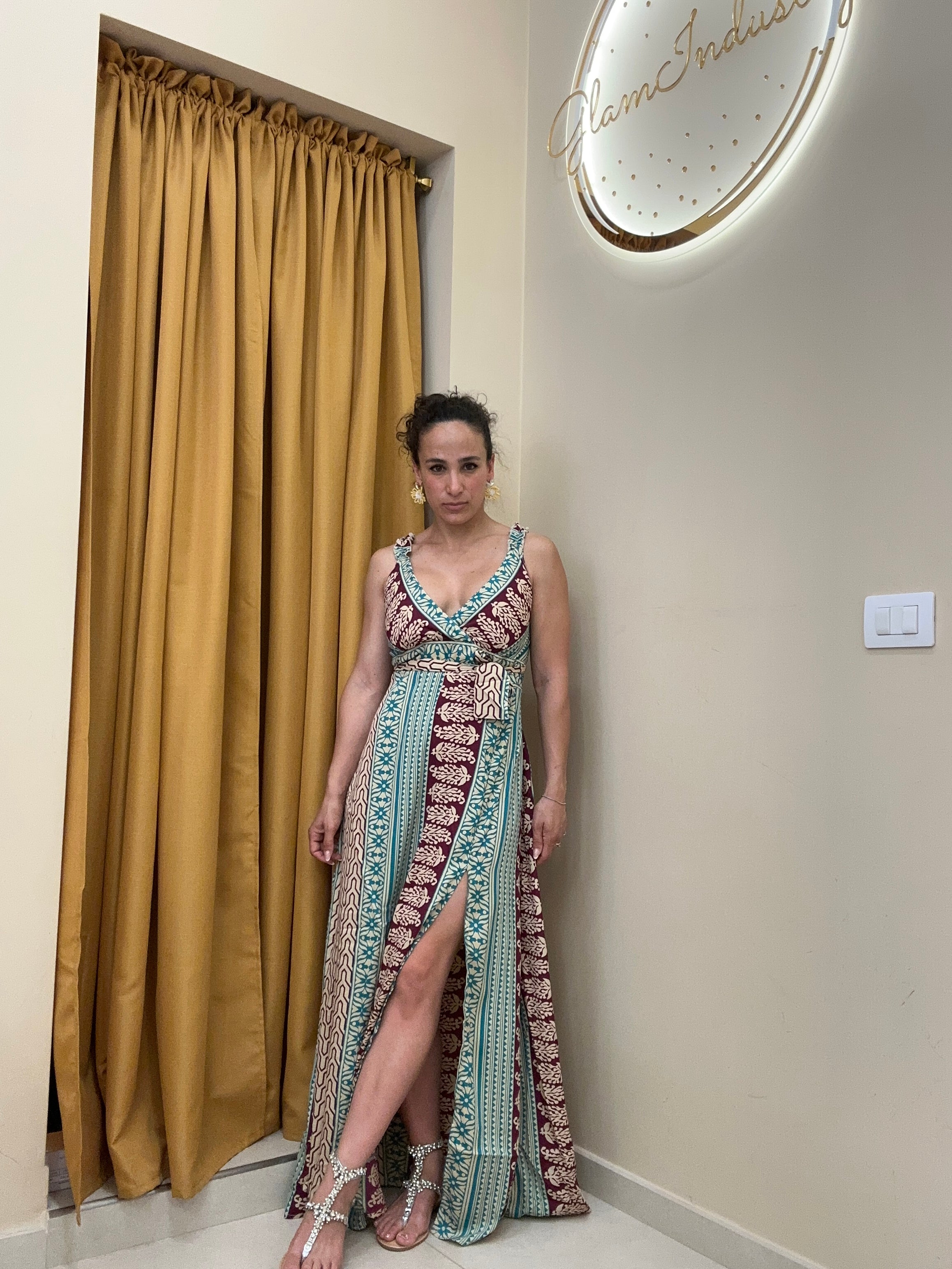 India spacco dettagli bordeaux