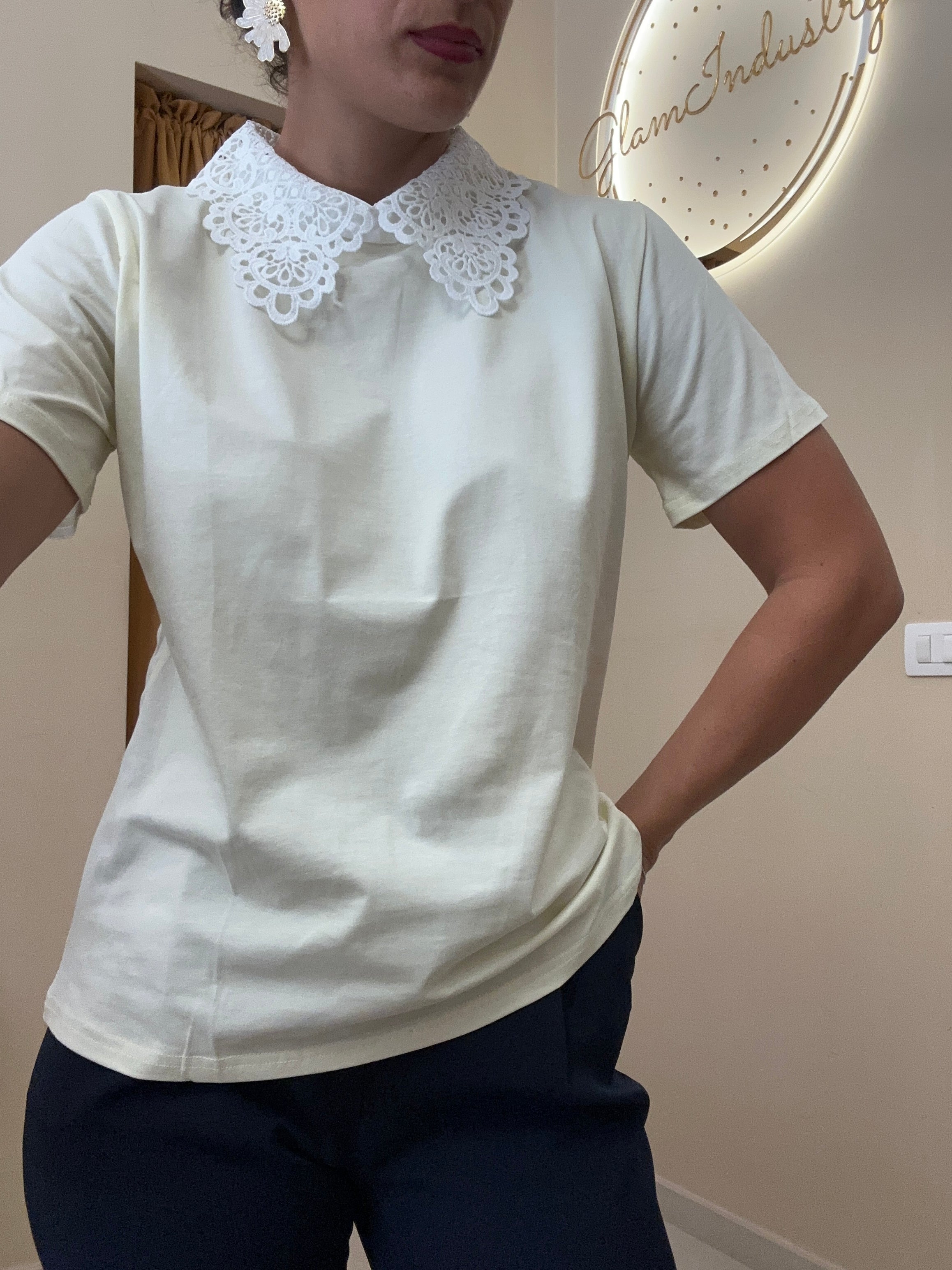T-shirt colletto merletto Lisa