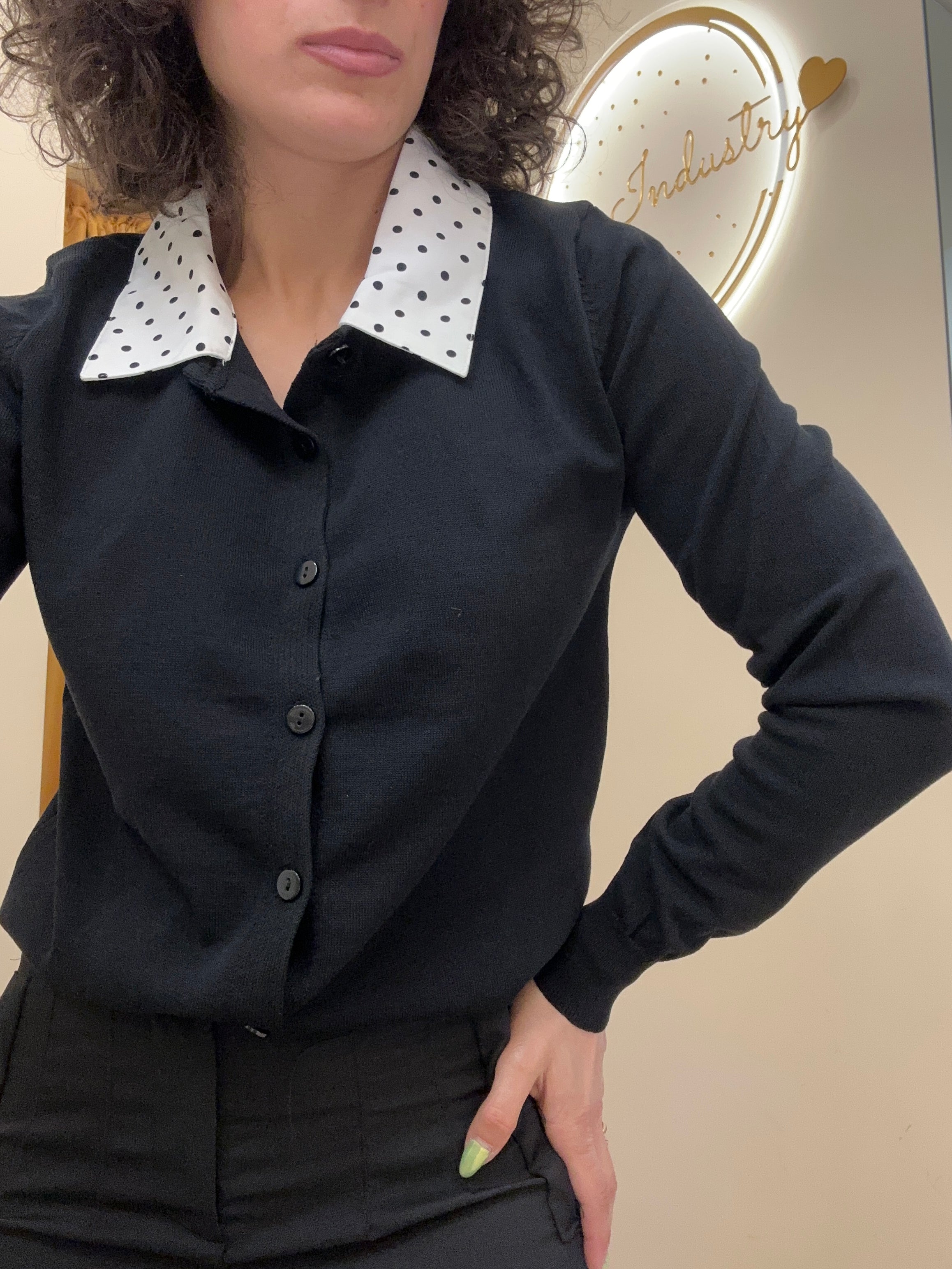 Cardigan con colletto pois