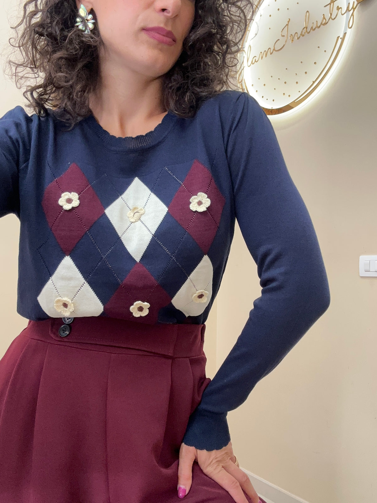 Maglione in filo rombi e fiori