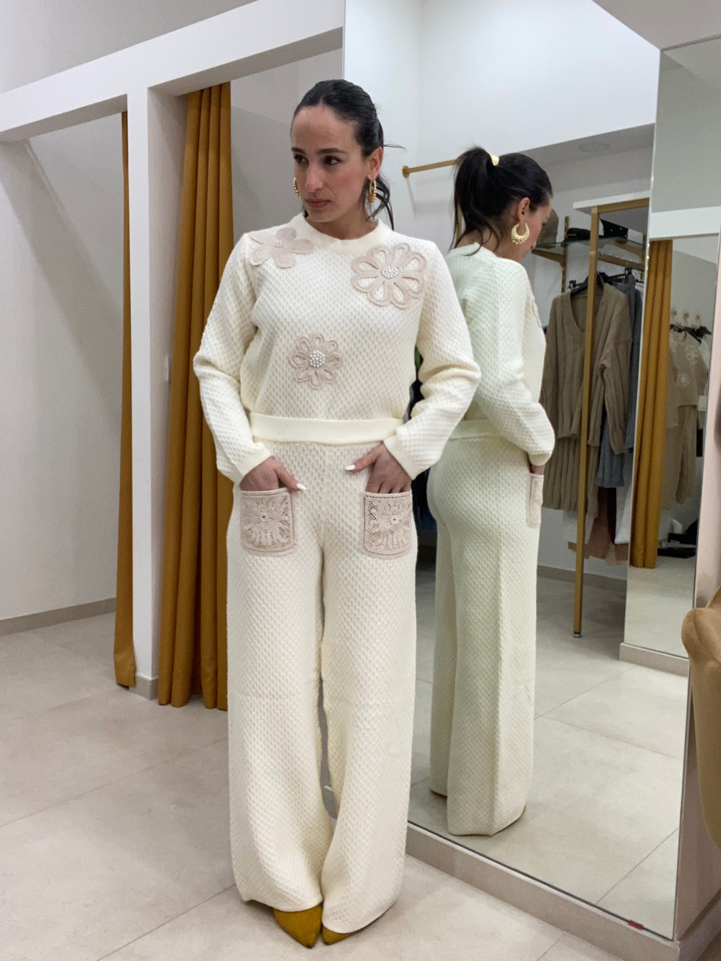 Coordinato tessuto particolare con fiori