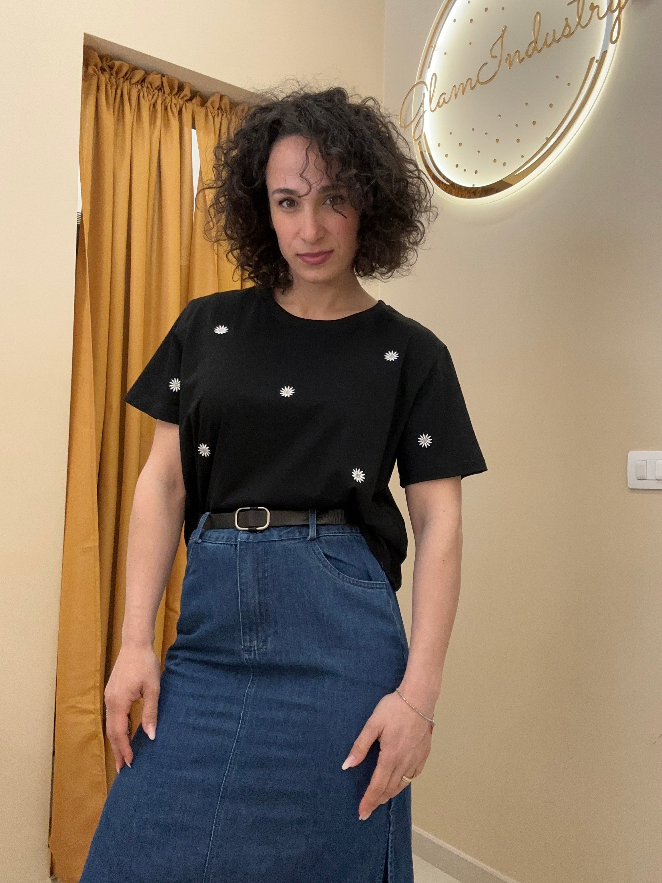 T-shirt girasoli ricamati