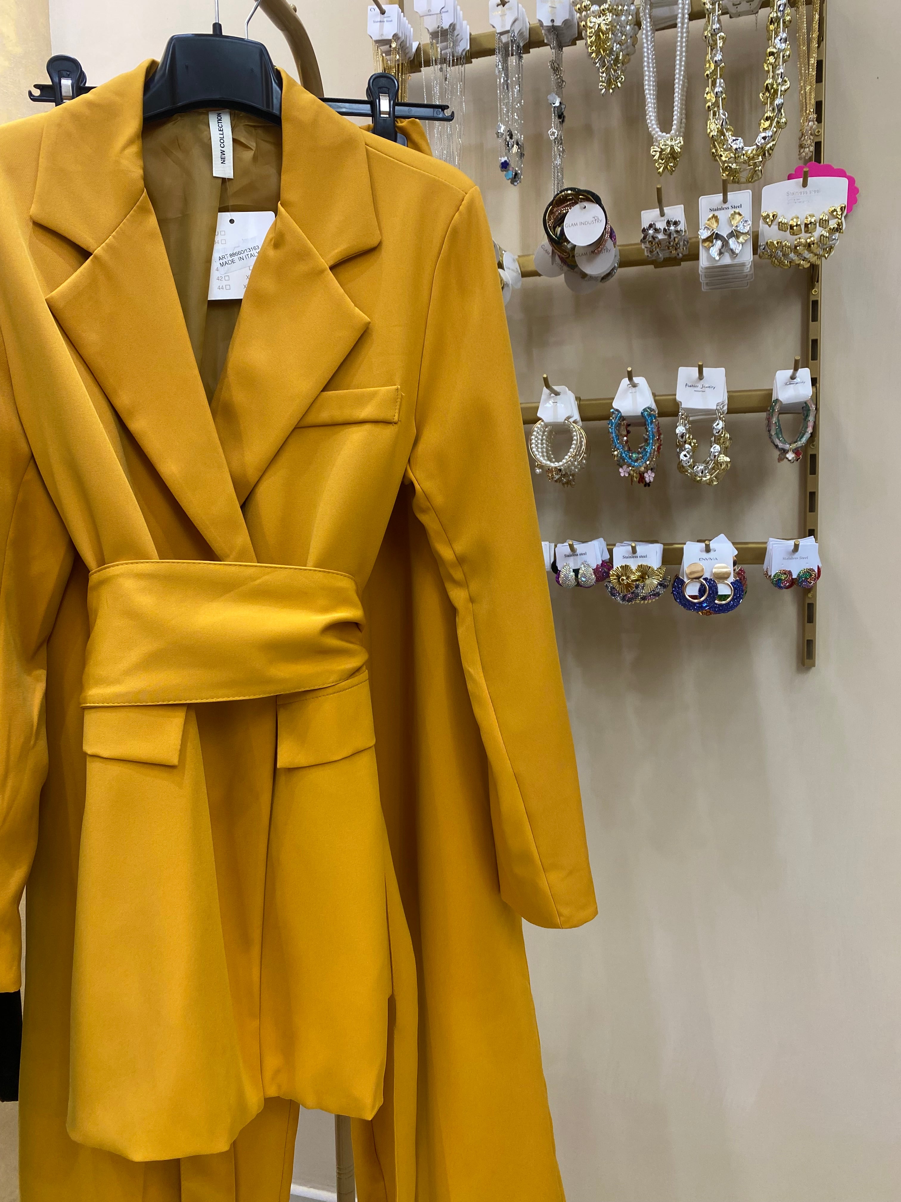 Tailleur cintura in vita