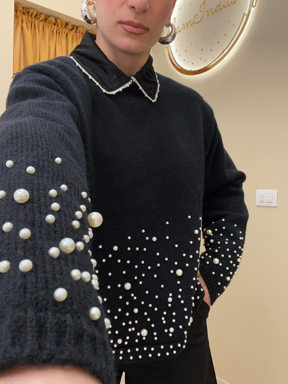 Maglione nero perle