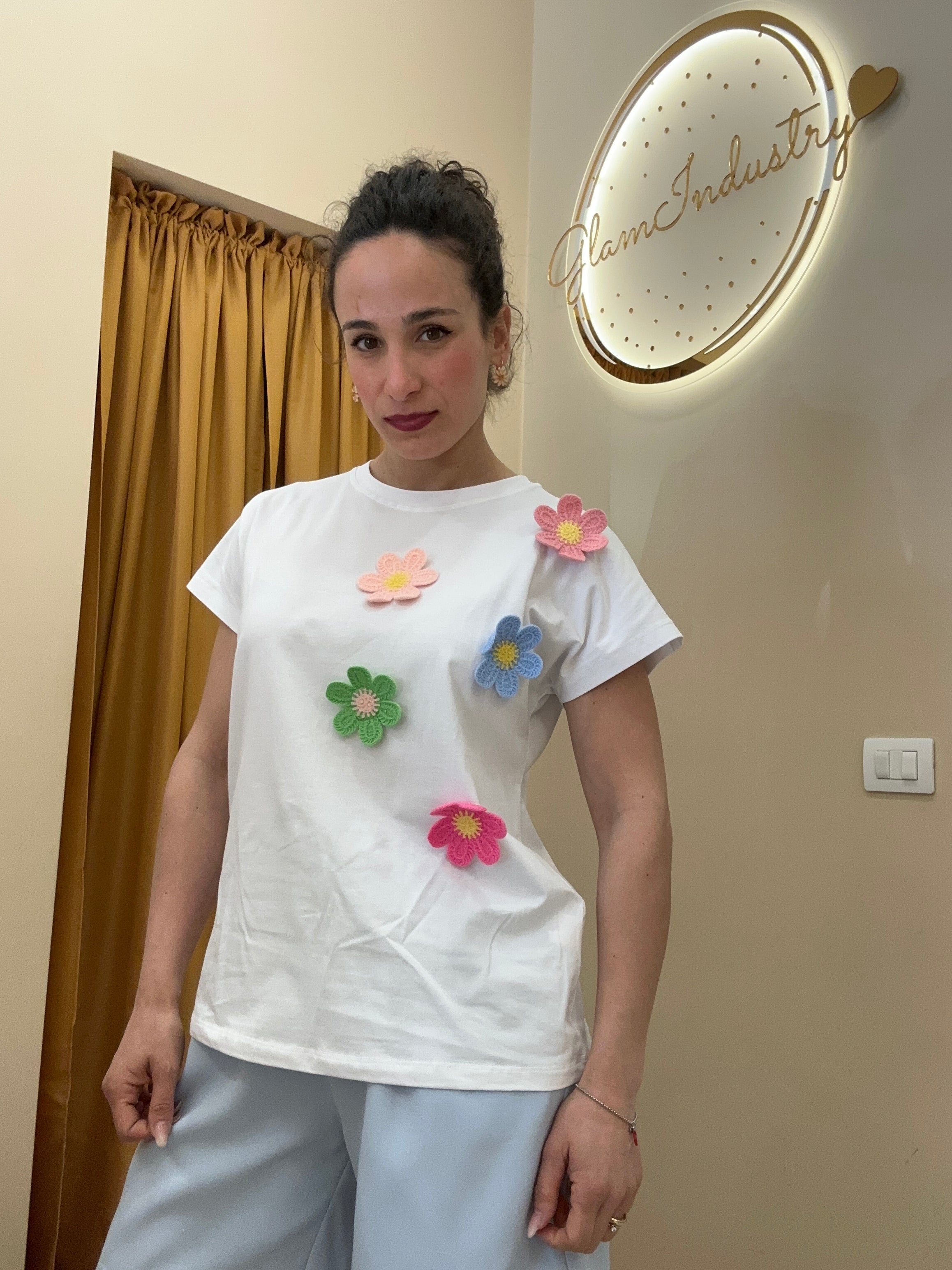 T-shirt fiori multicolore