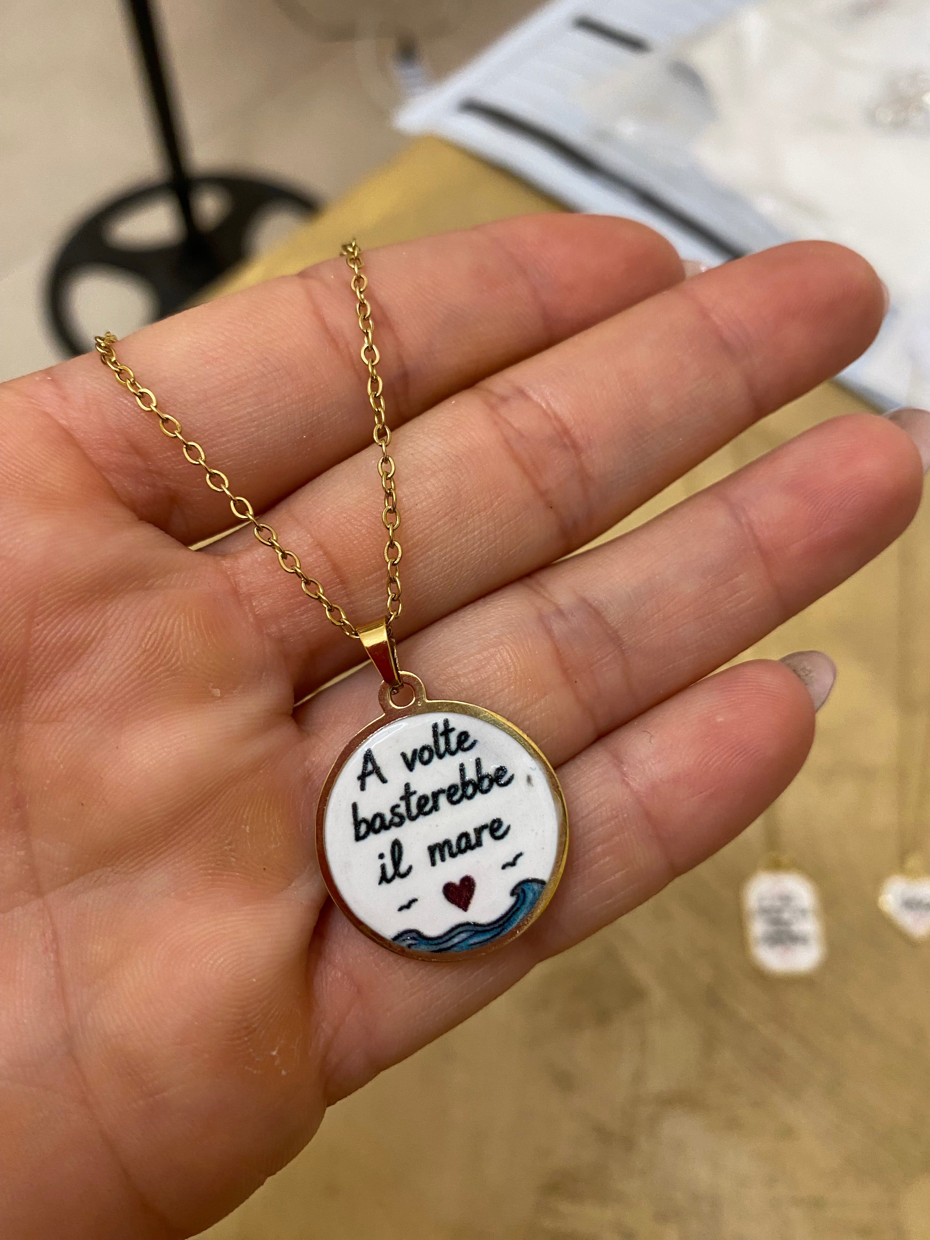 Collana a volte basterebbe il mare