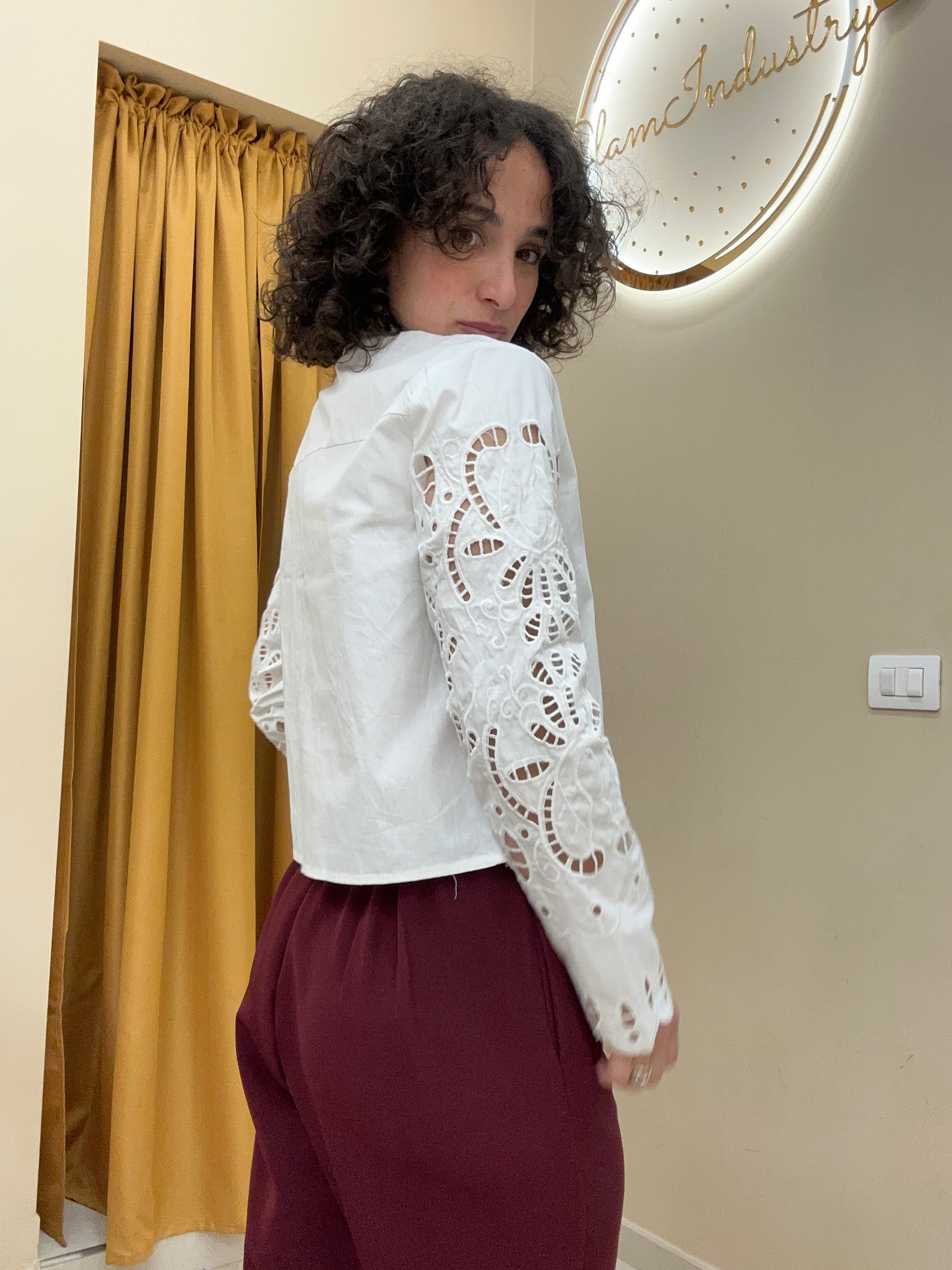 Camicia lavorata bianca