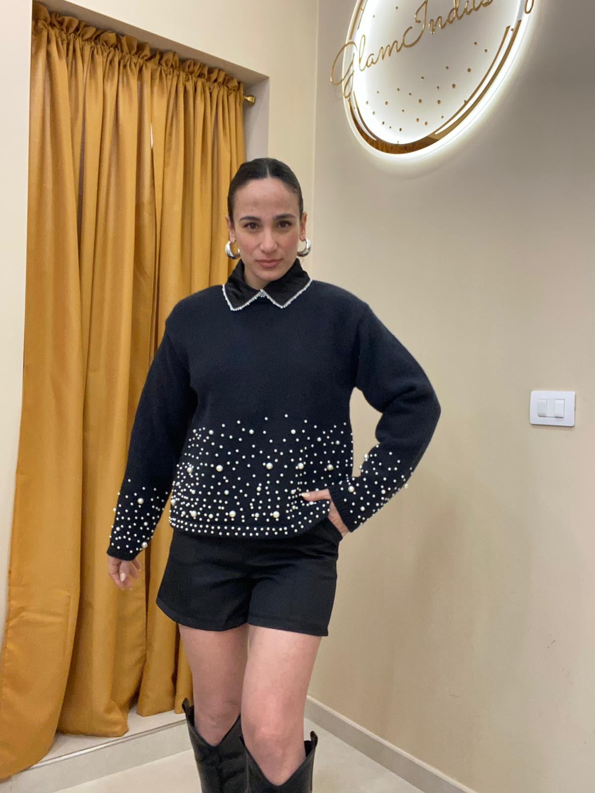Maglione nero perle