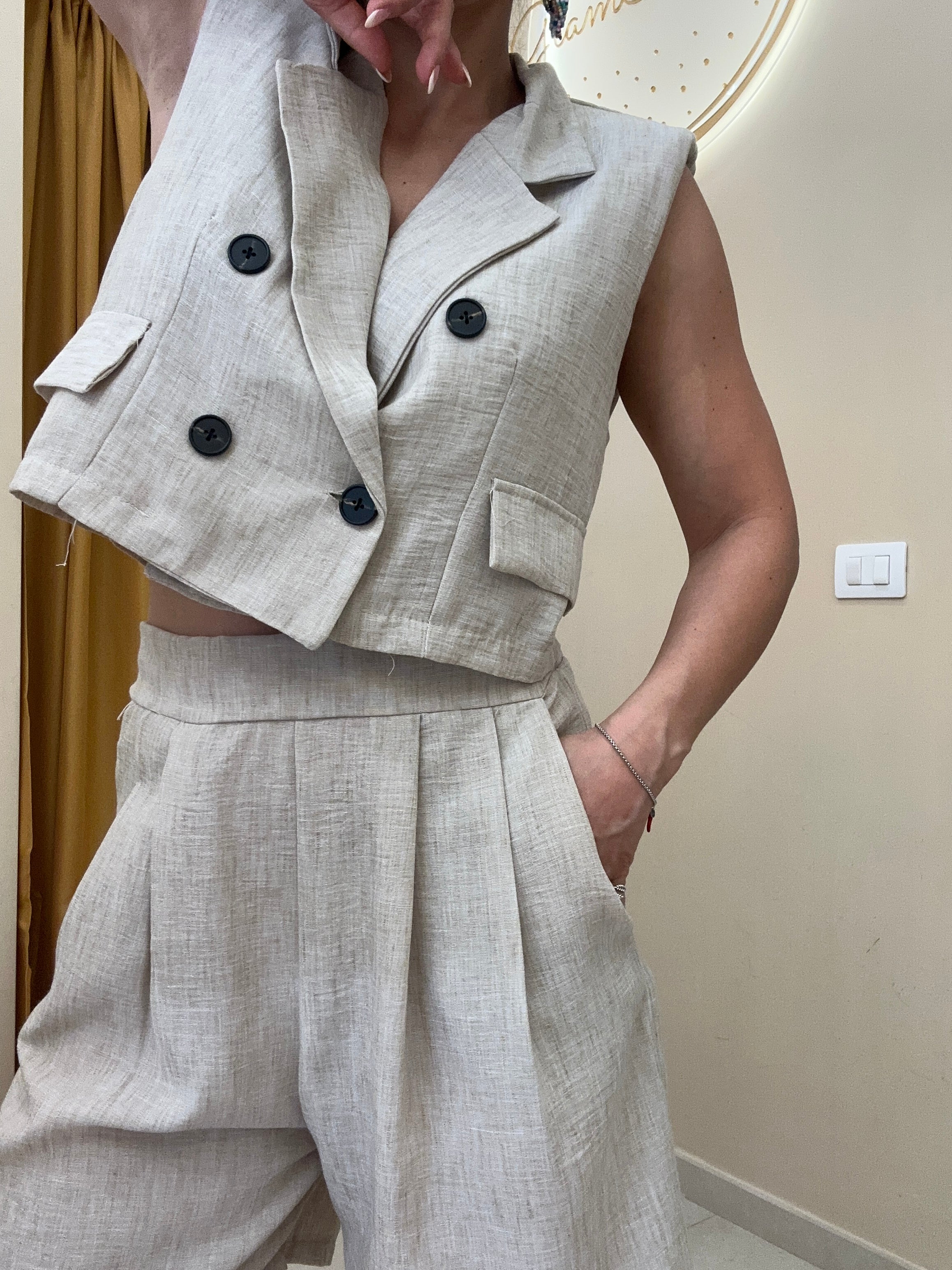 Tailleur smanicato