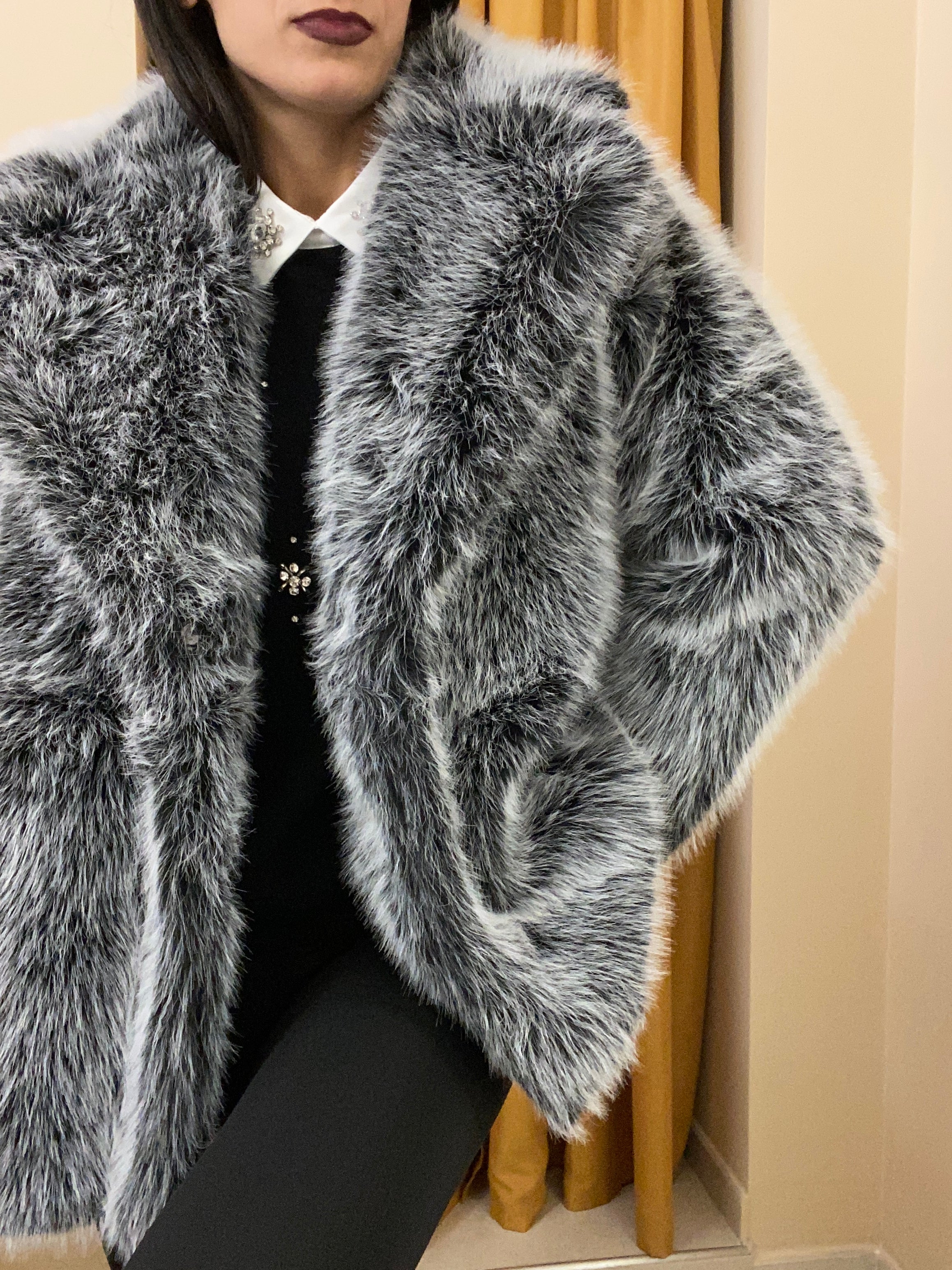 Eco pelliccia NERO donna delle nevi