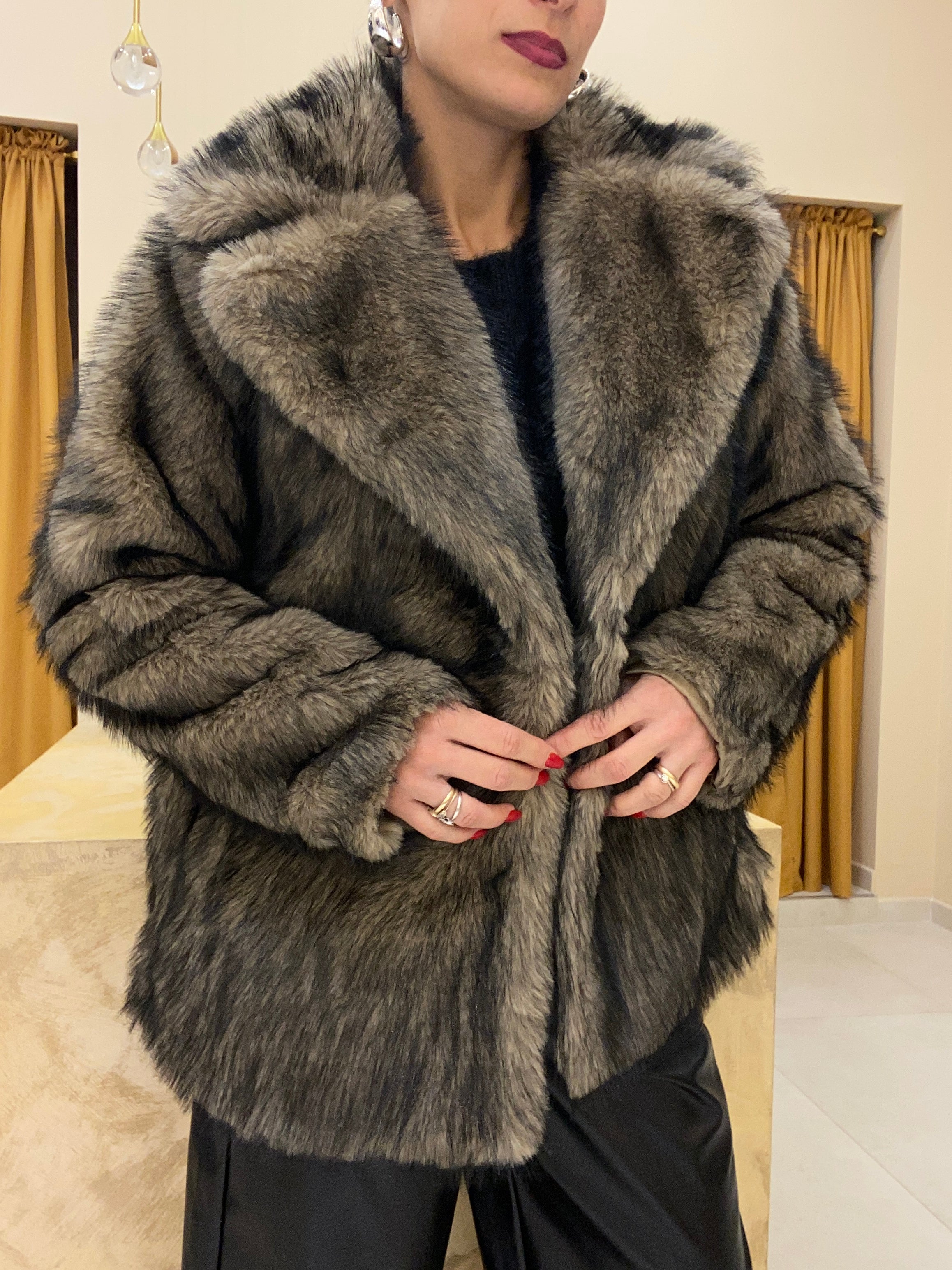 Eco pelliccia BEIGE&NERO donna delle nevi