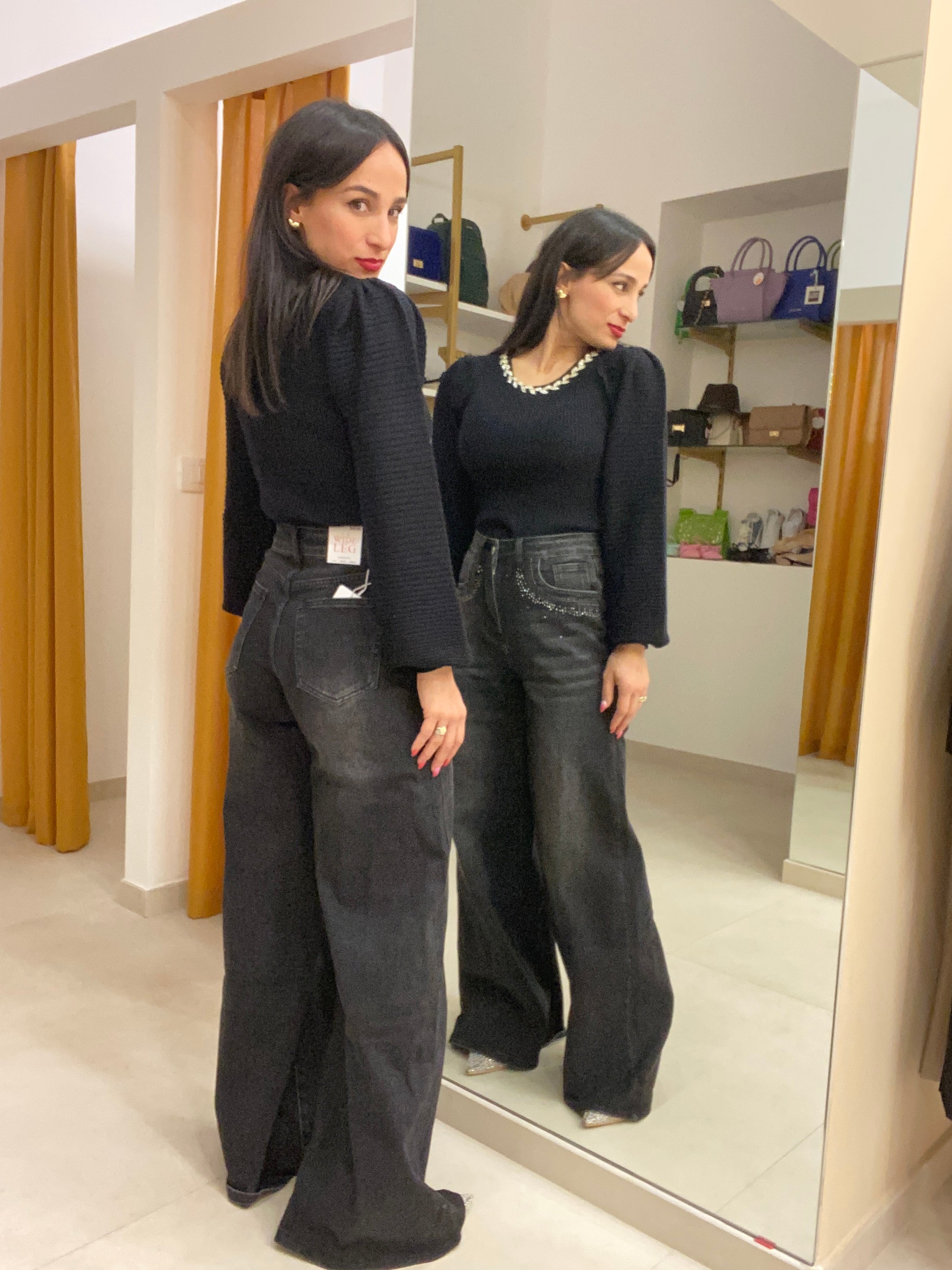 Denim Black con applicazioni