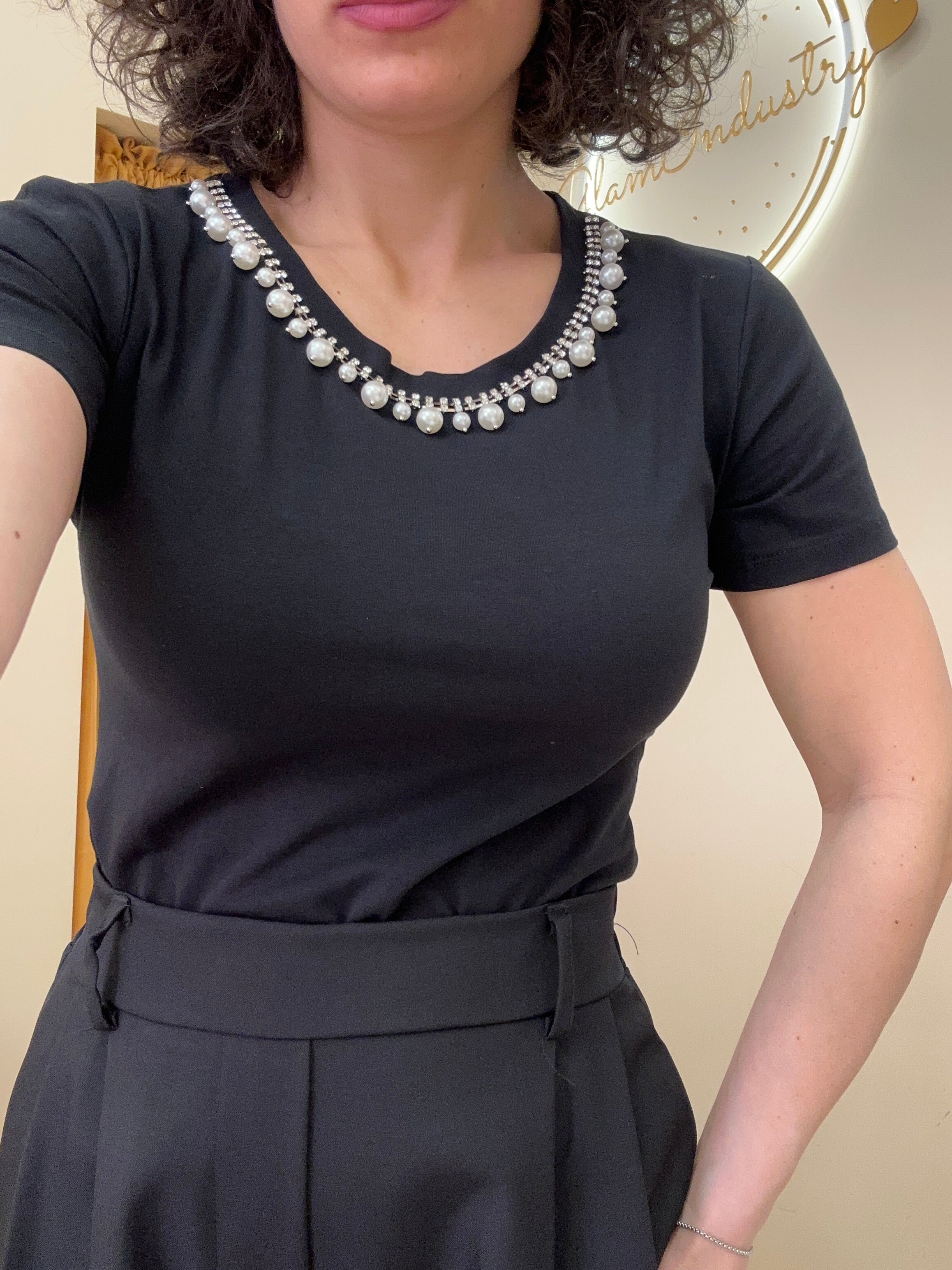 T-shirt collana