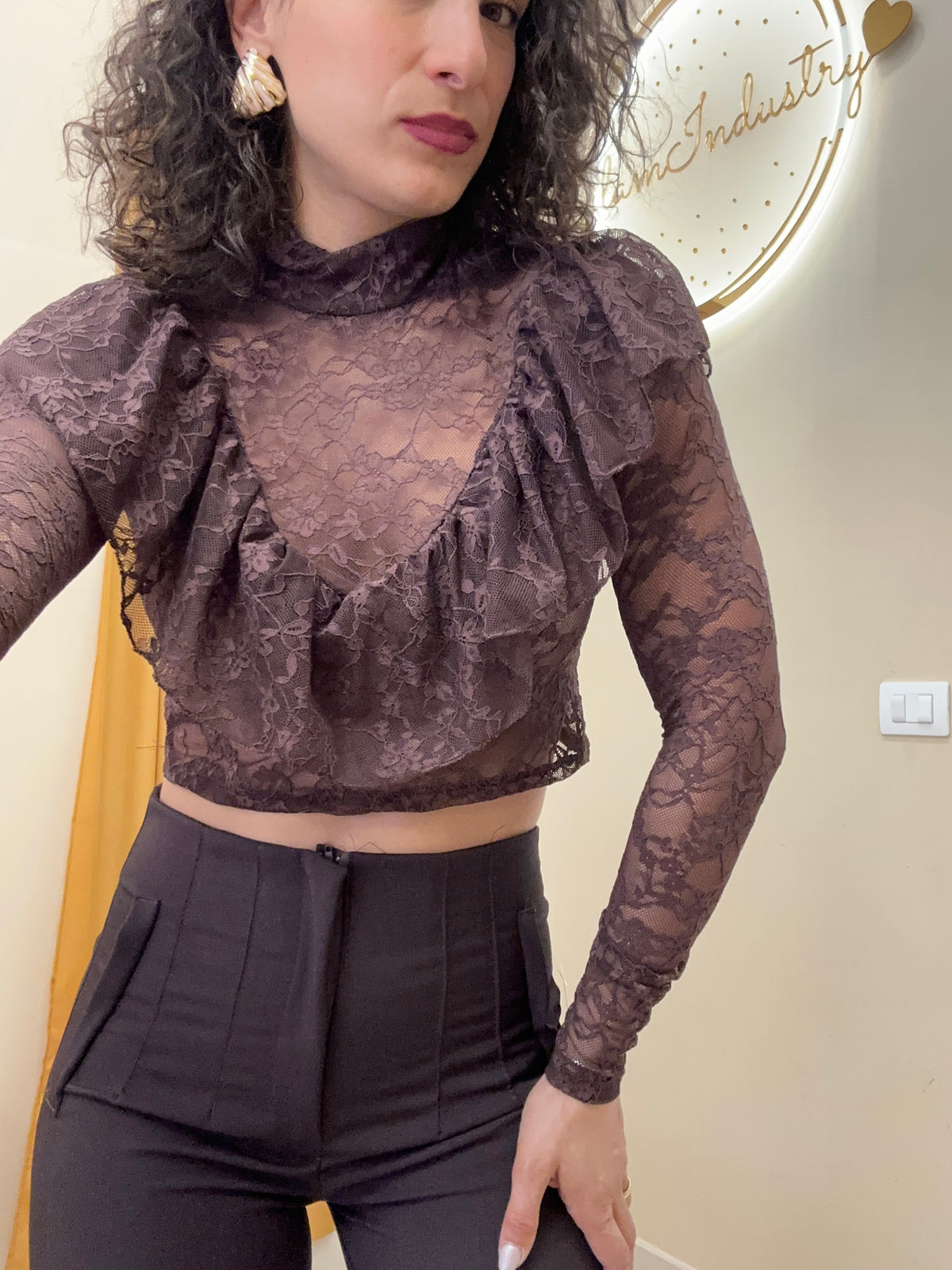 Blusa merletto crop