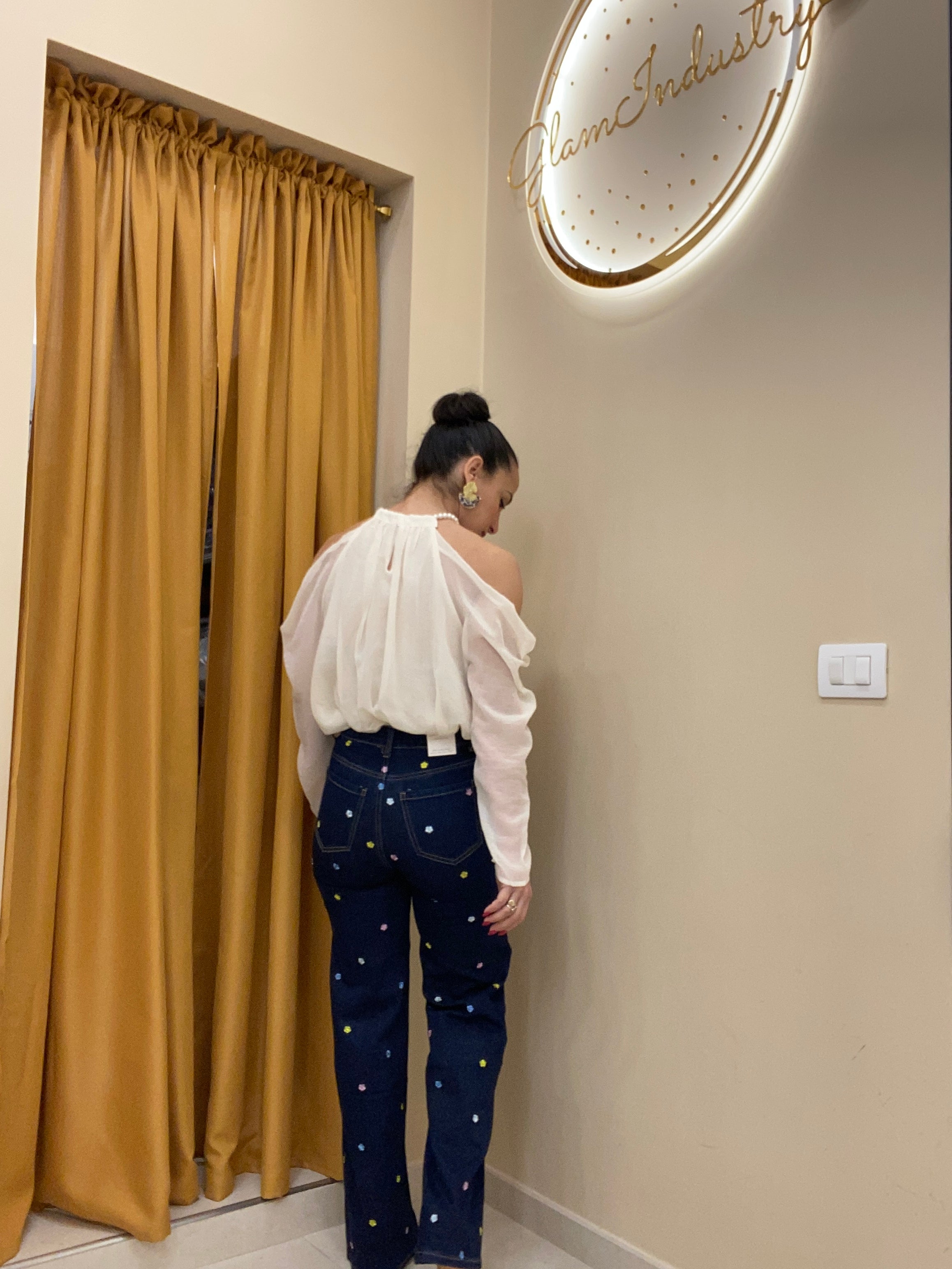 Jeans cascata di fiori