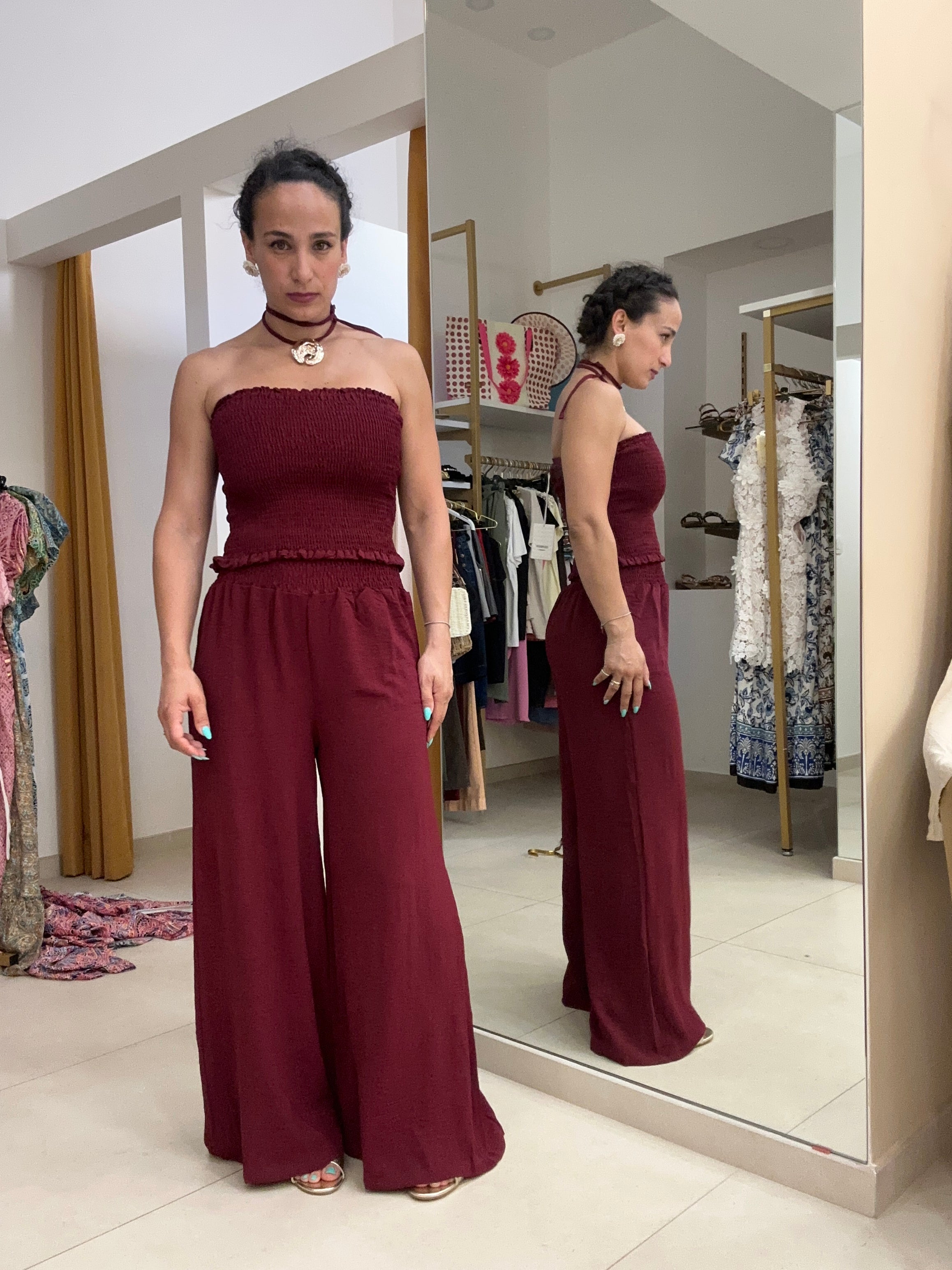 Coordinato top elastico e collana