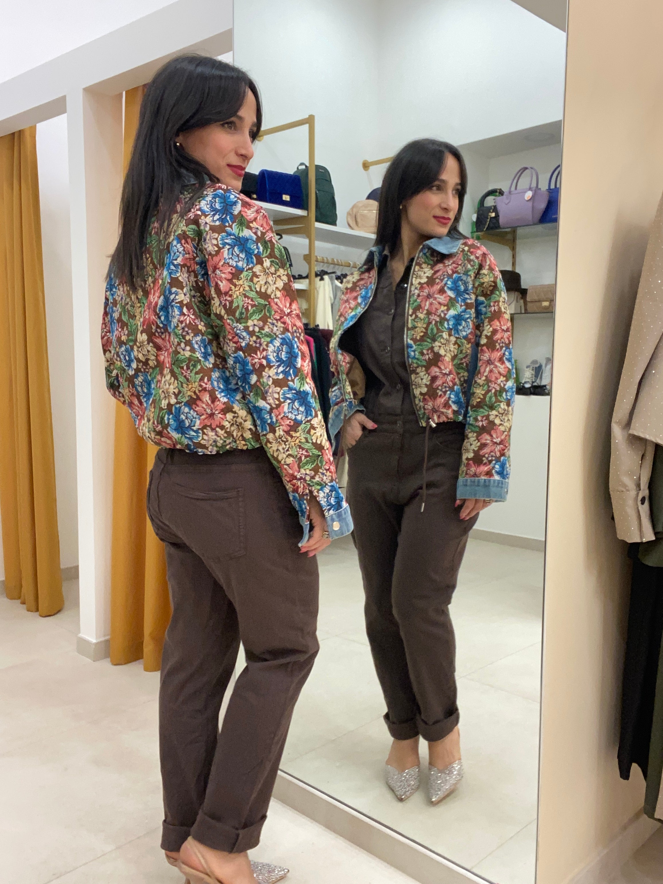Giacca denim e fiori strutturata