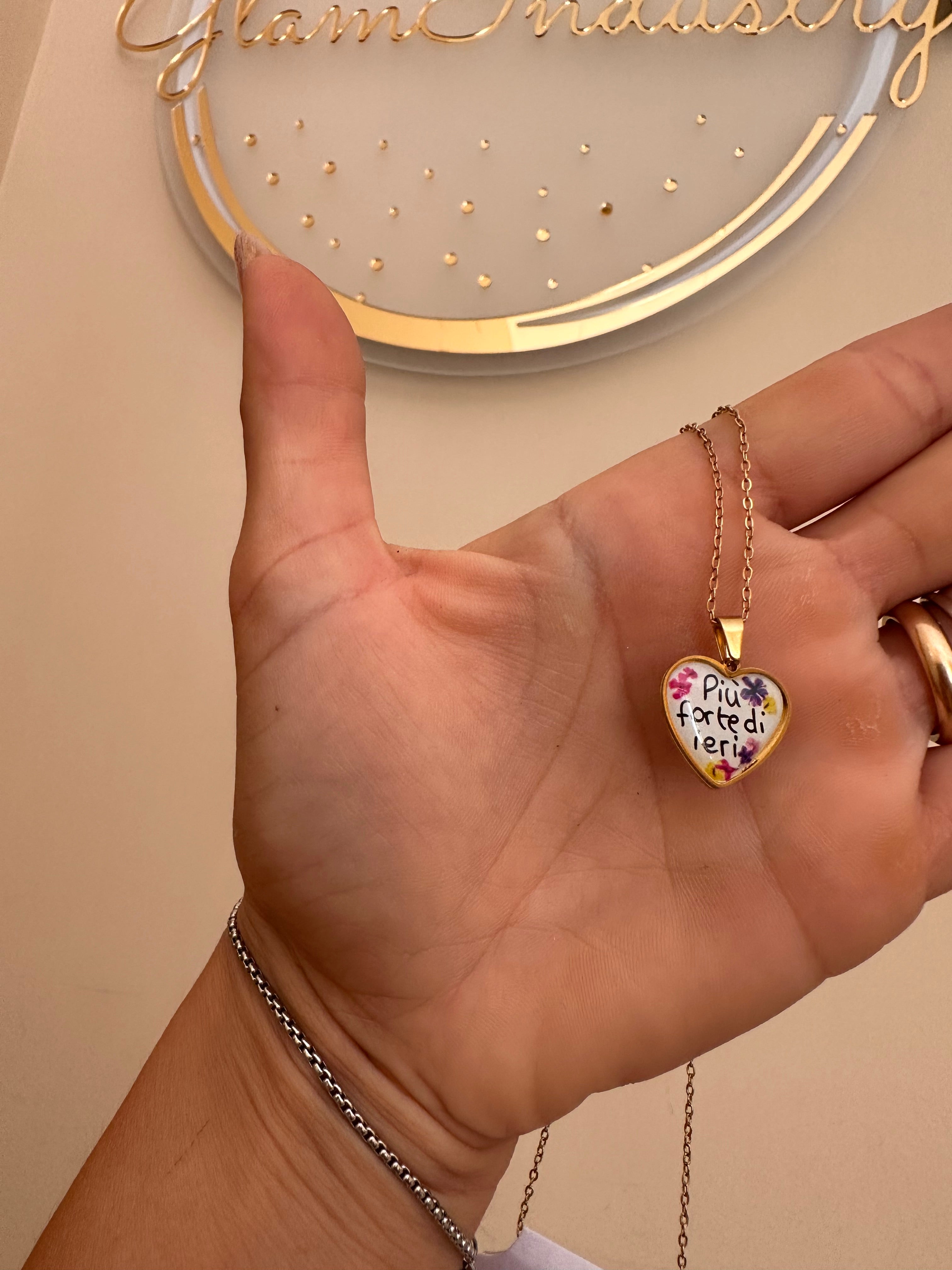 Collana più forte di ieri