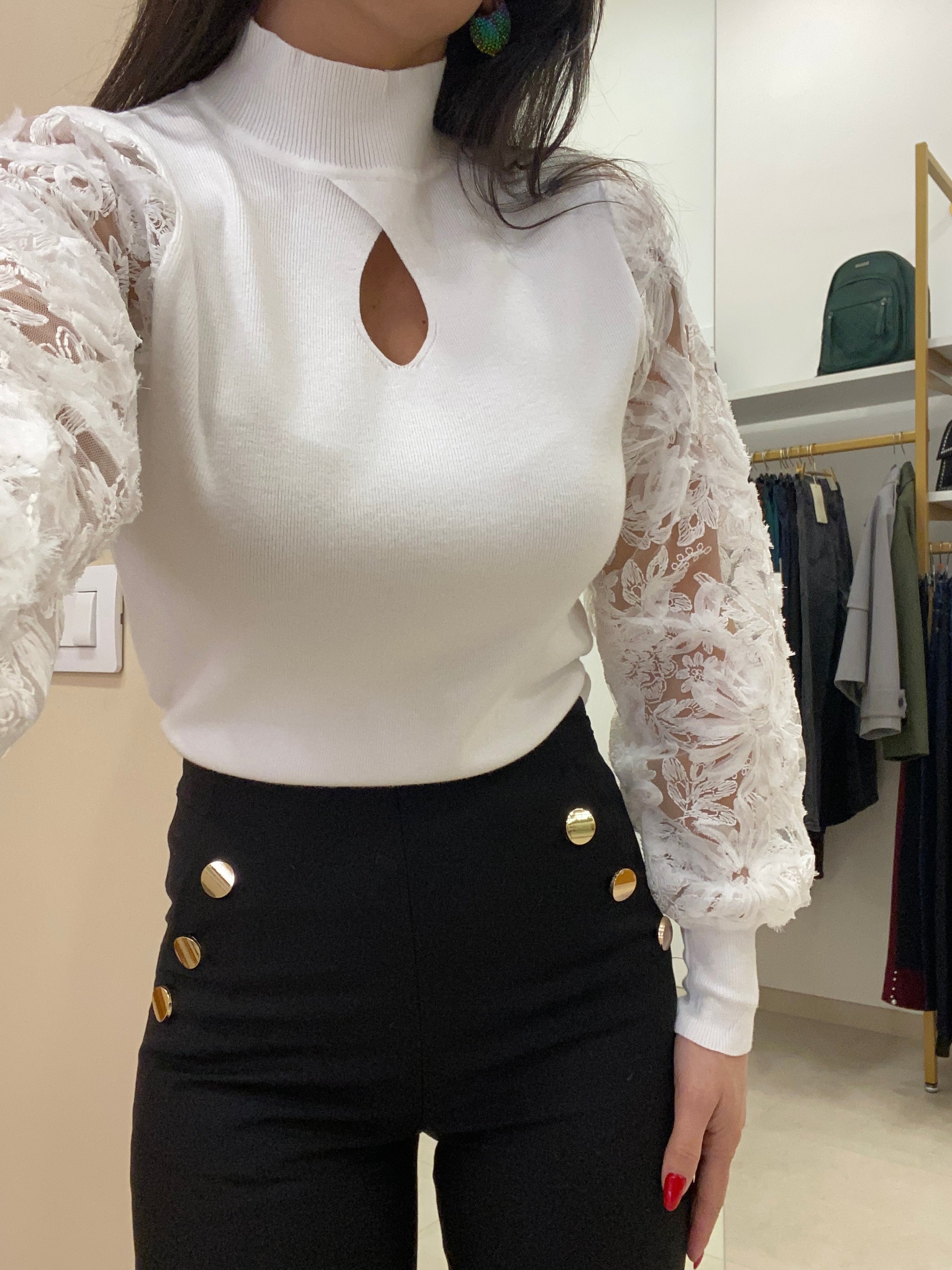 Pull goccia e manica particolare