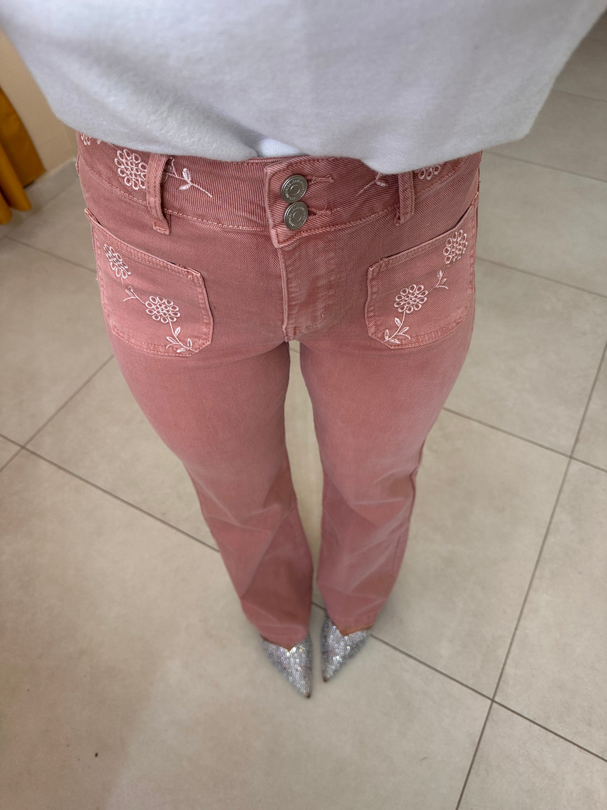 Denim salmone con ricamo