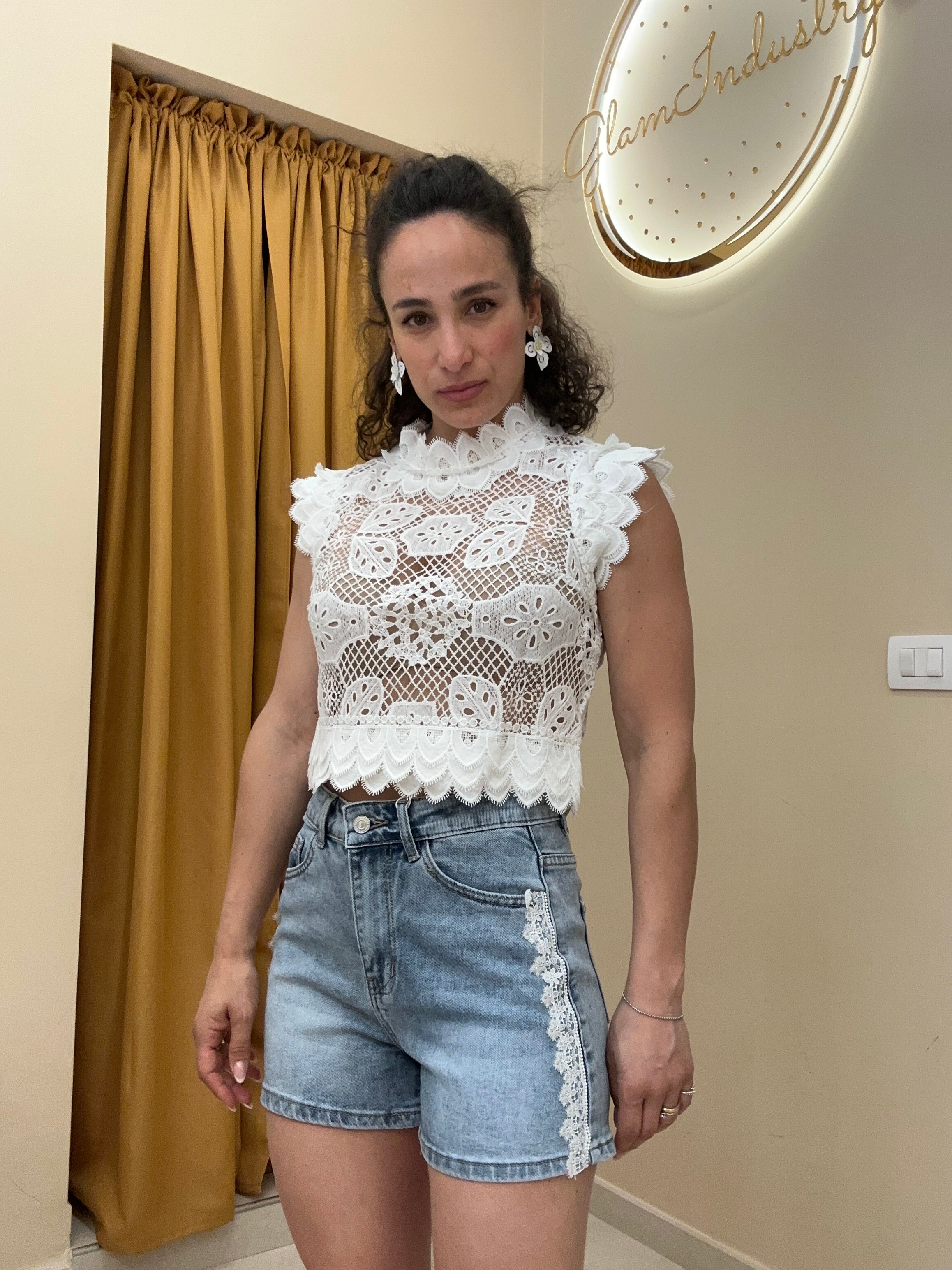 Short merletto laterale