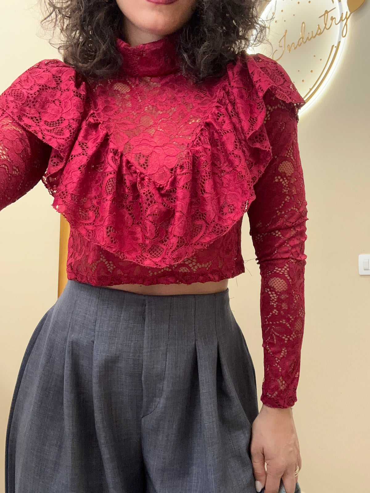 Blusa merletto crop