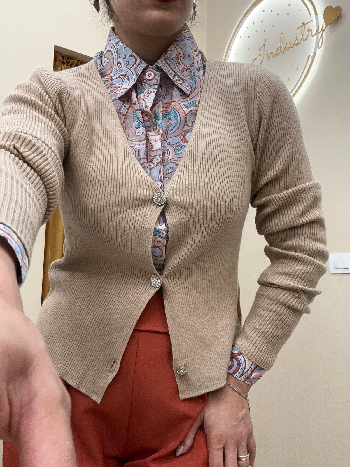 Cardigan tre bottoni