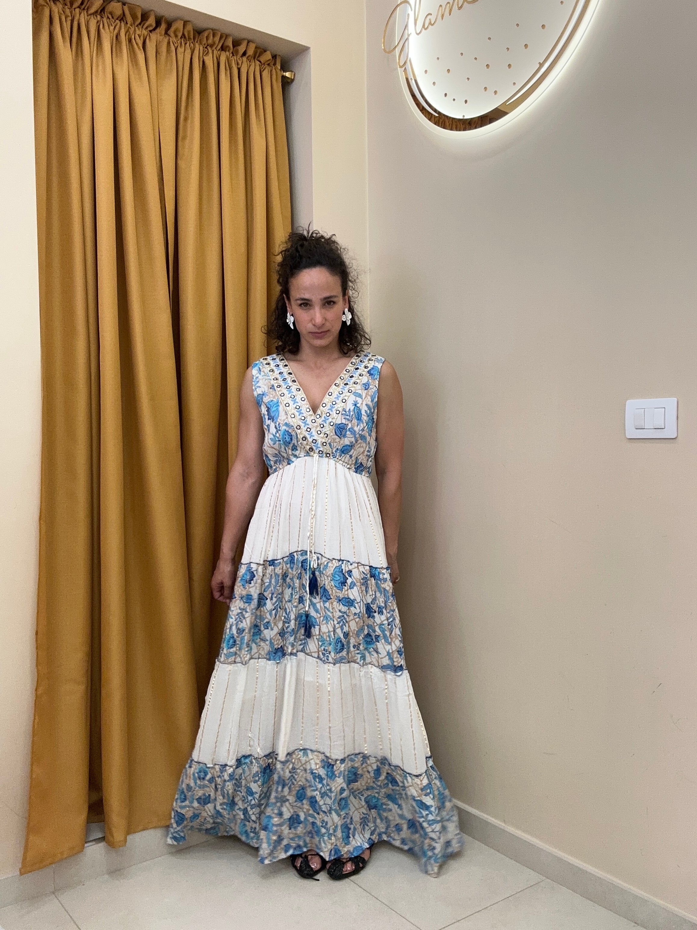 Abito India scollatura classica