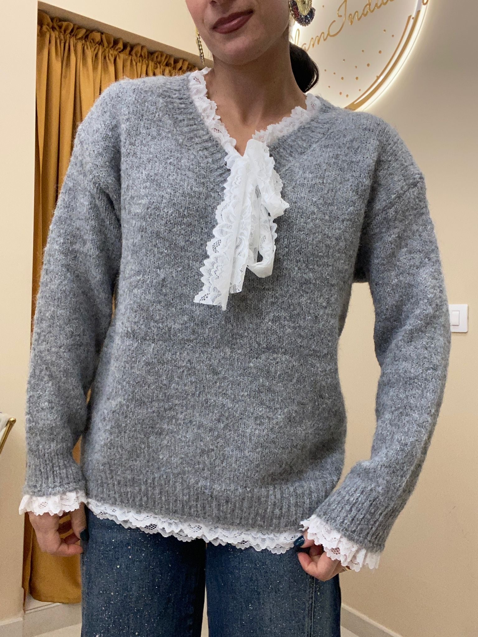 Maglione dettagli pizzo