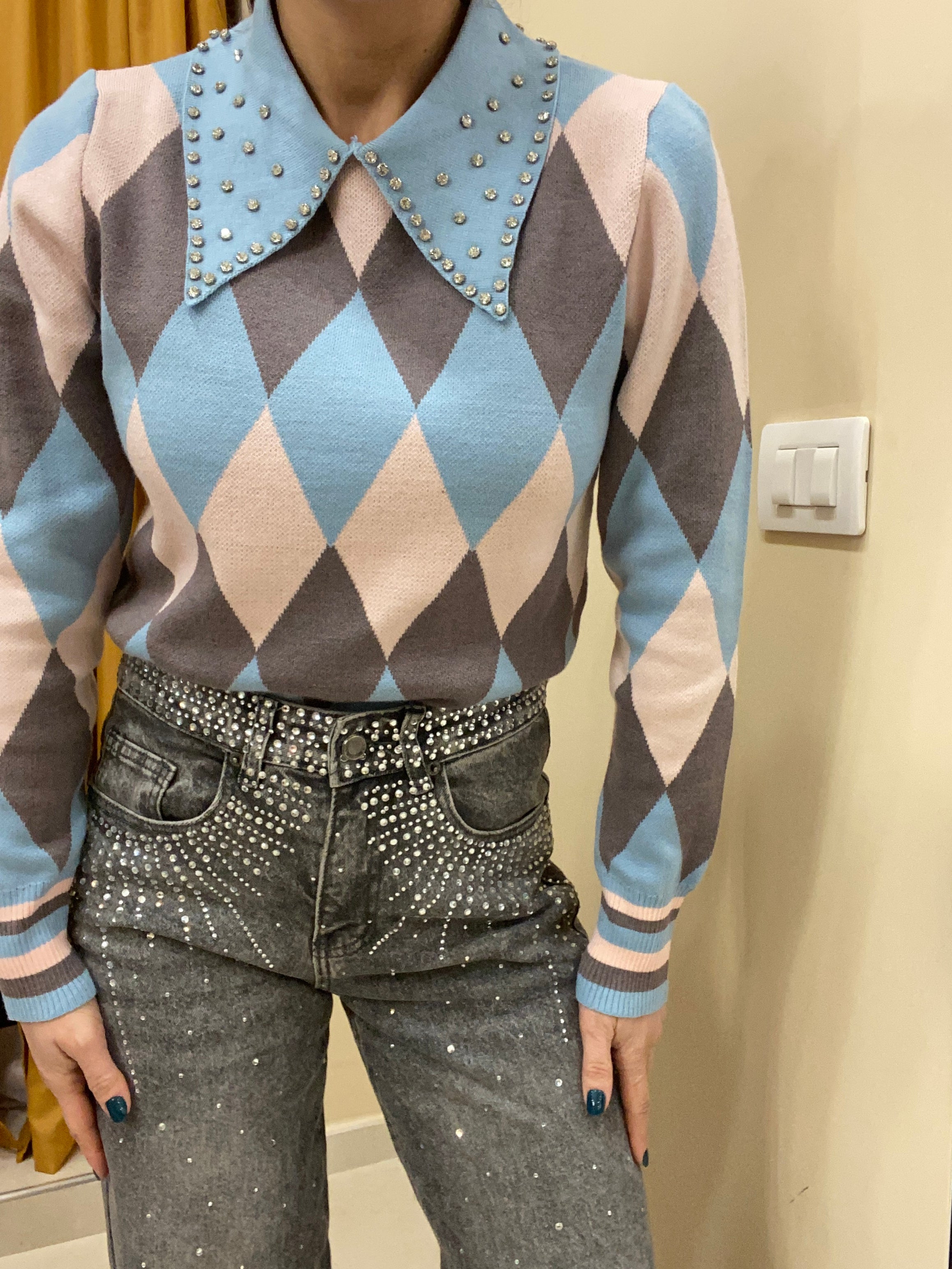 Pull colletto e brillantini