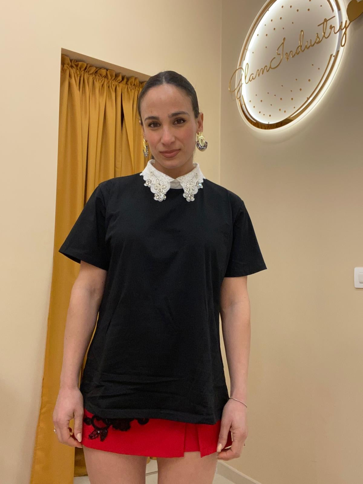 T-shirt colletto macrame