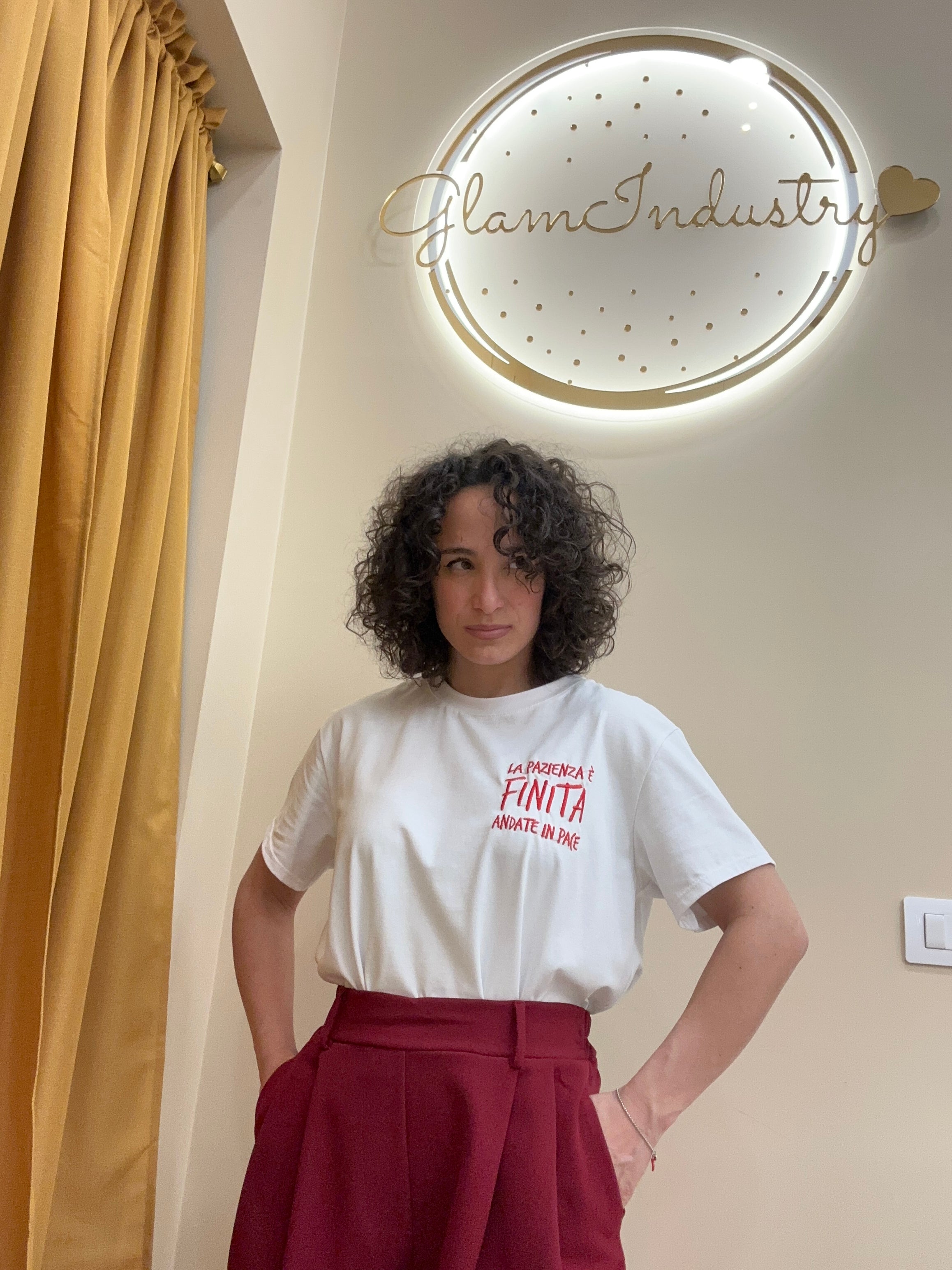 T-Shirt “ la pazienza è finita andate in pace”