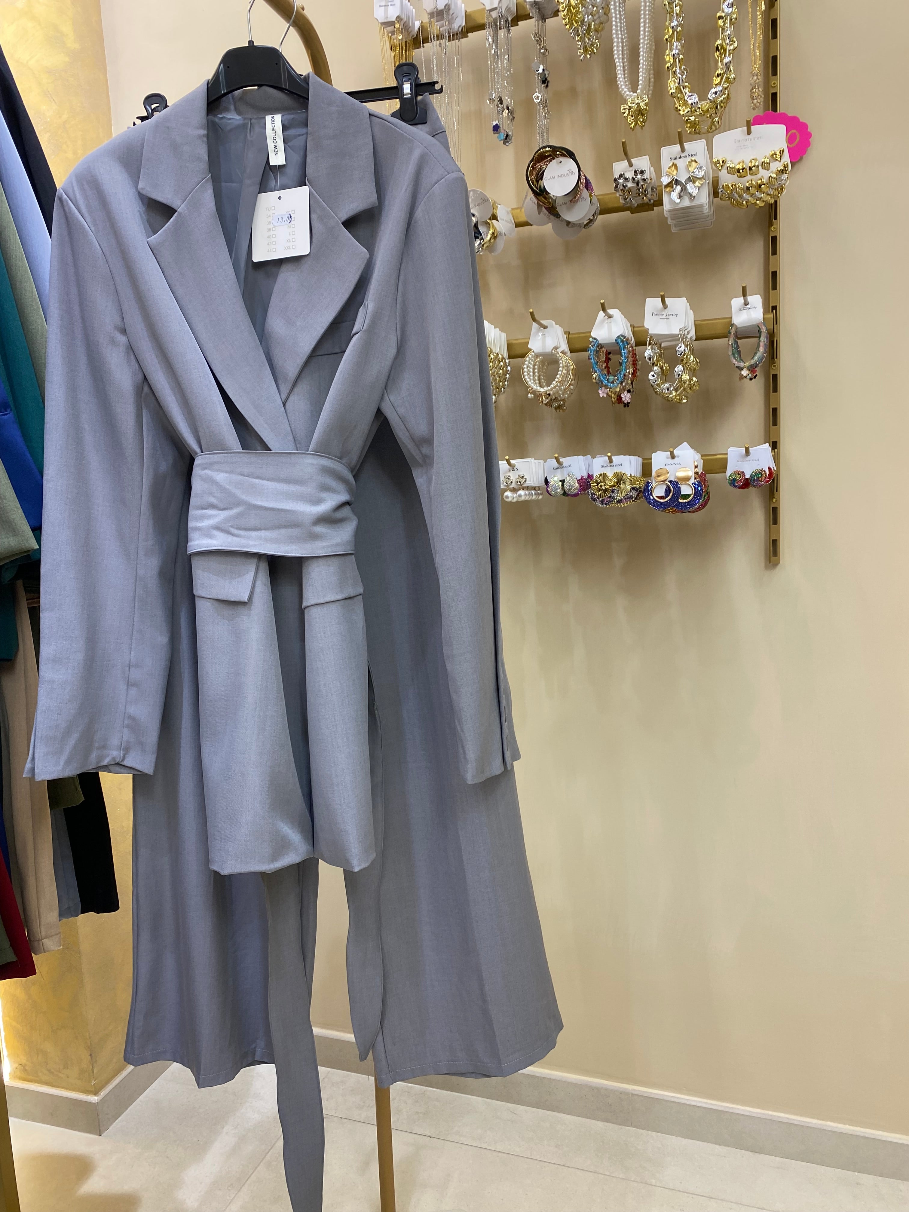 Tailleur cintura in vita