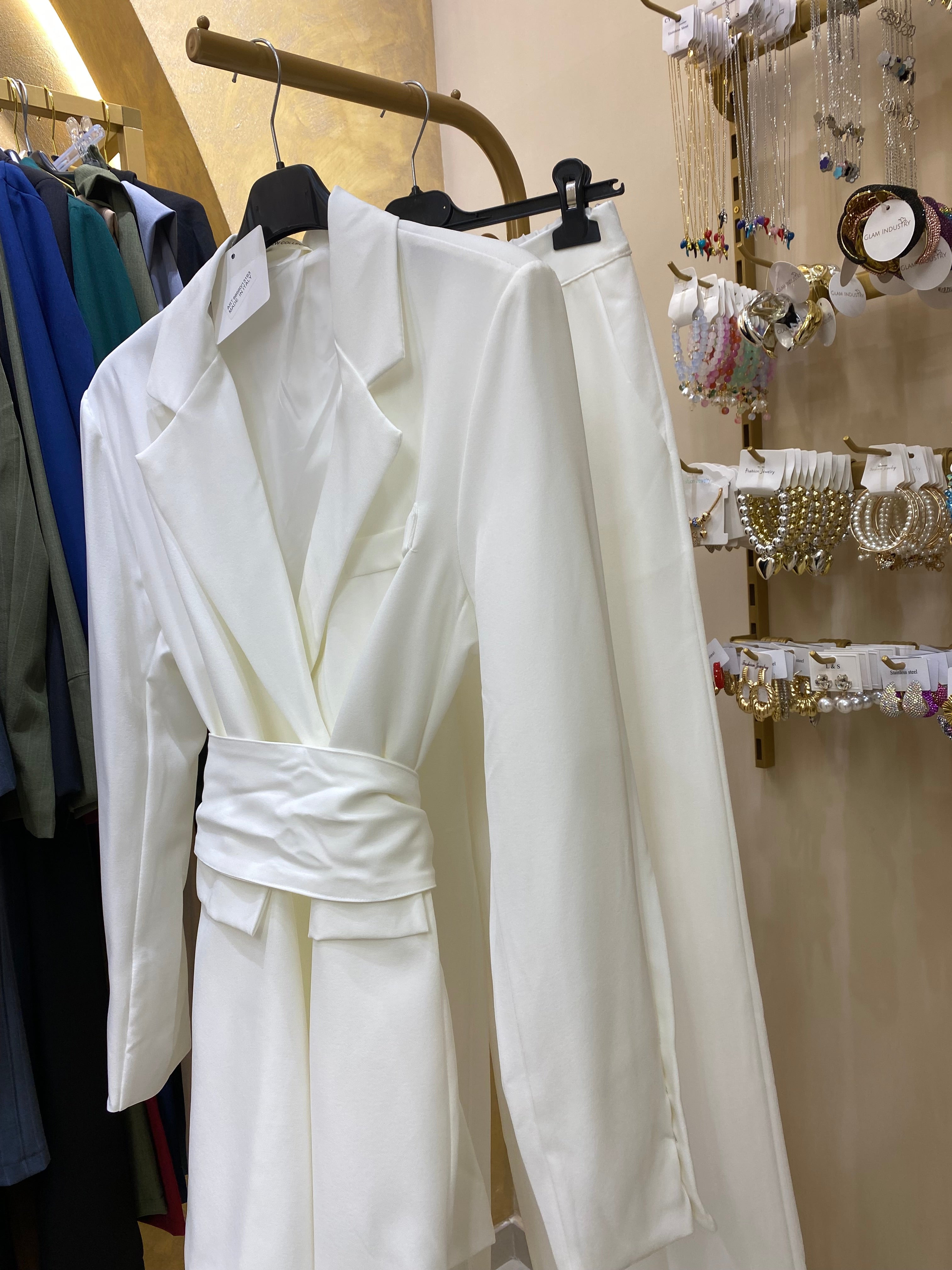 Tailleur cintura in vita