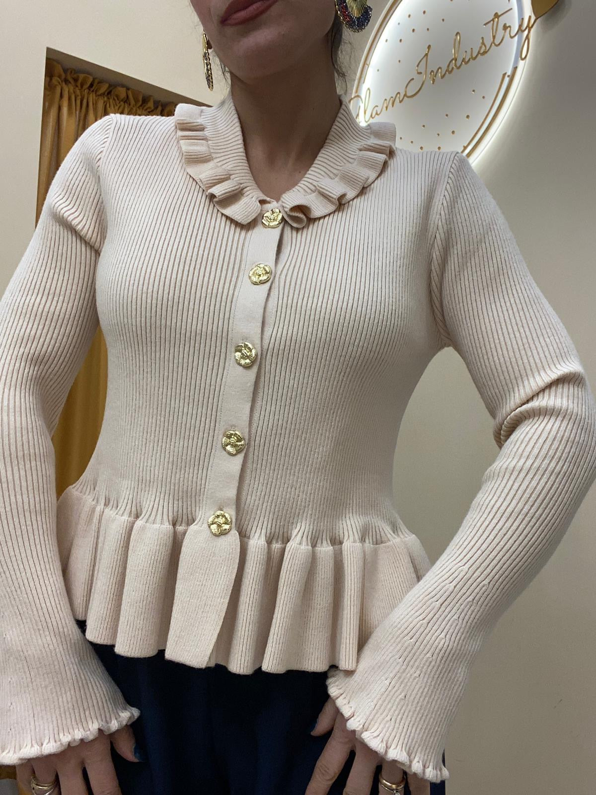 Maglia bottone fiori oro