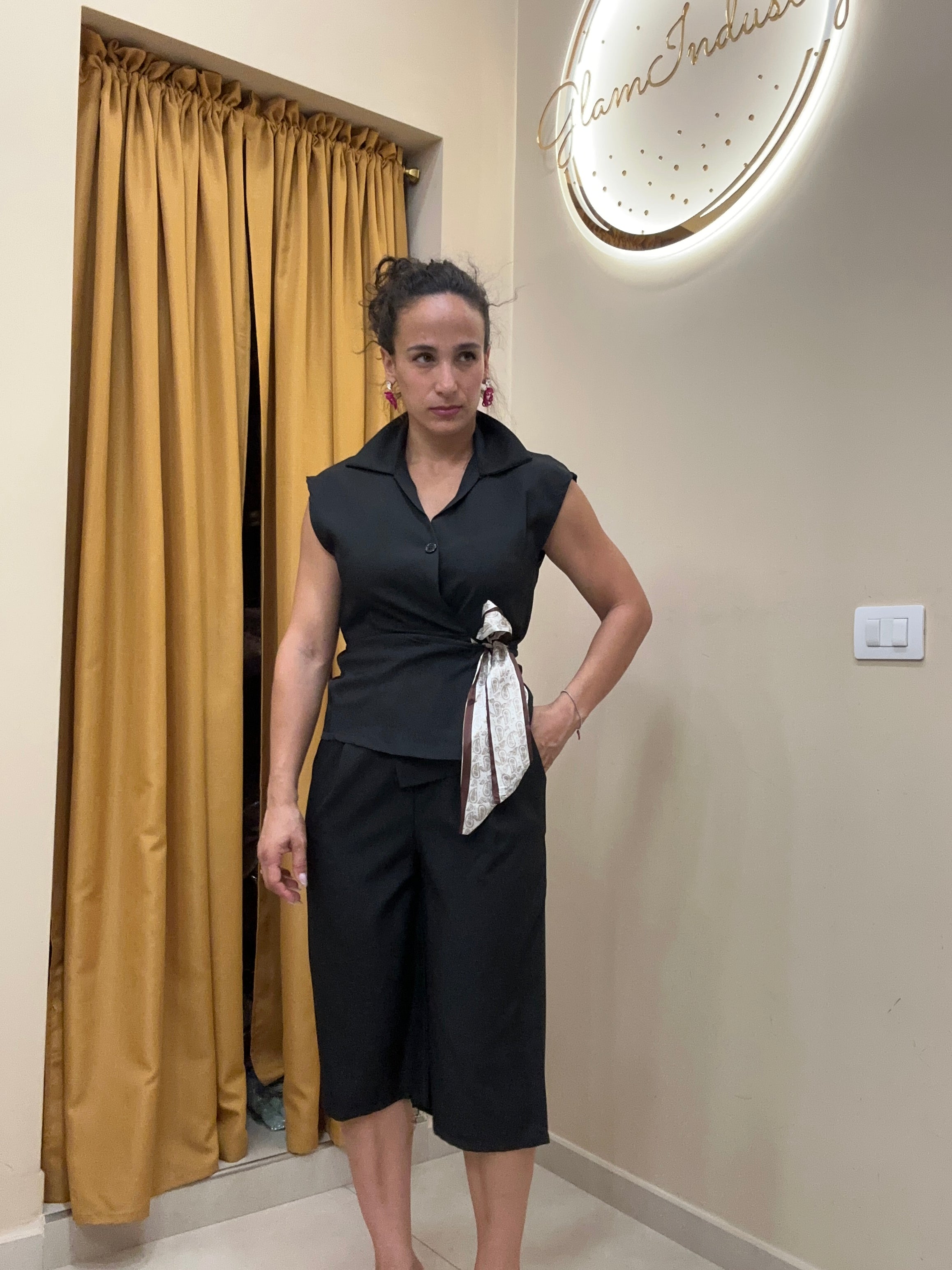 Coordinato chic camicia fiocco nero