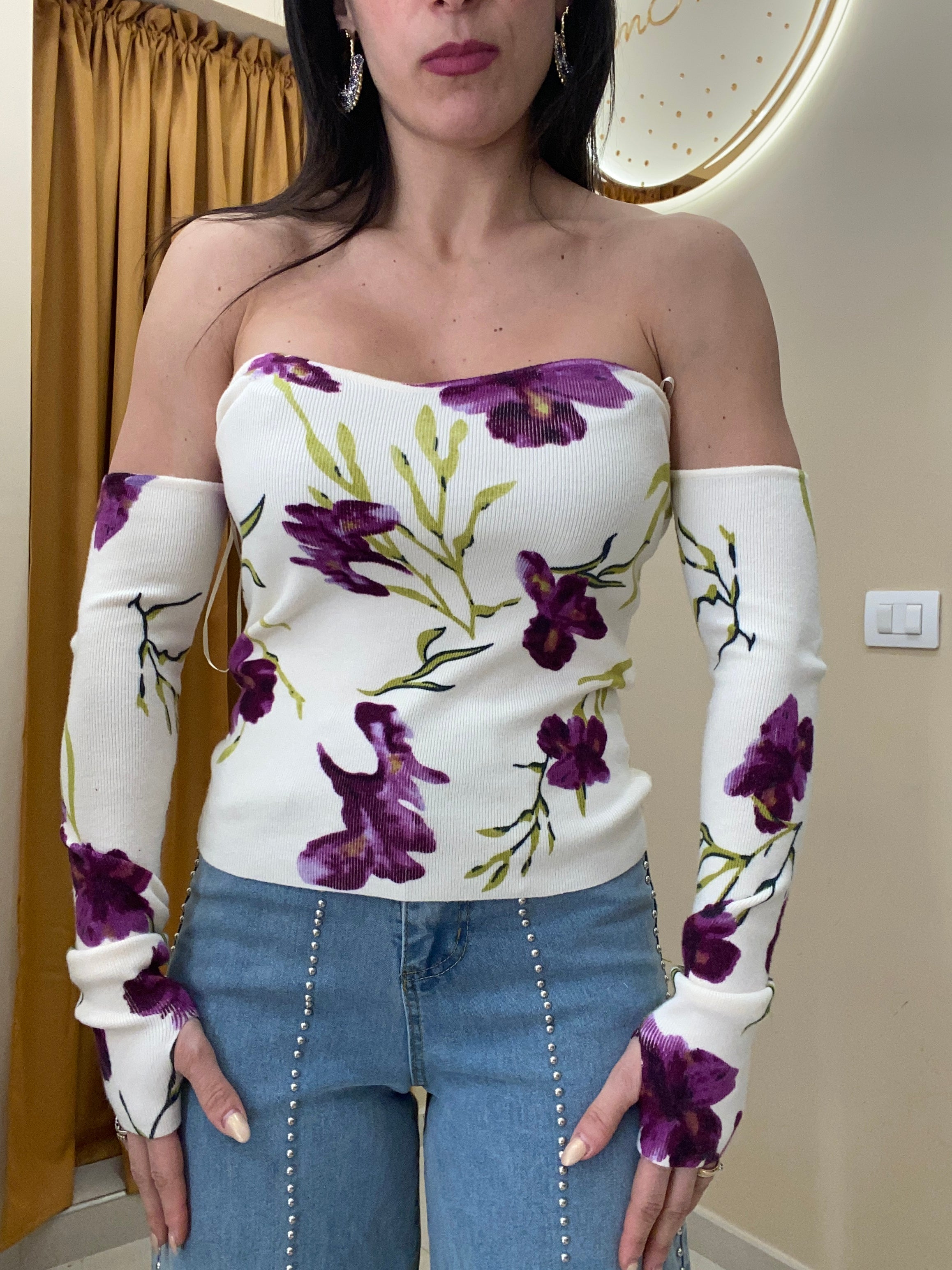 Maglia fuori spalle scoperte
