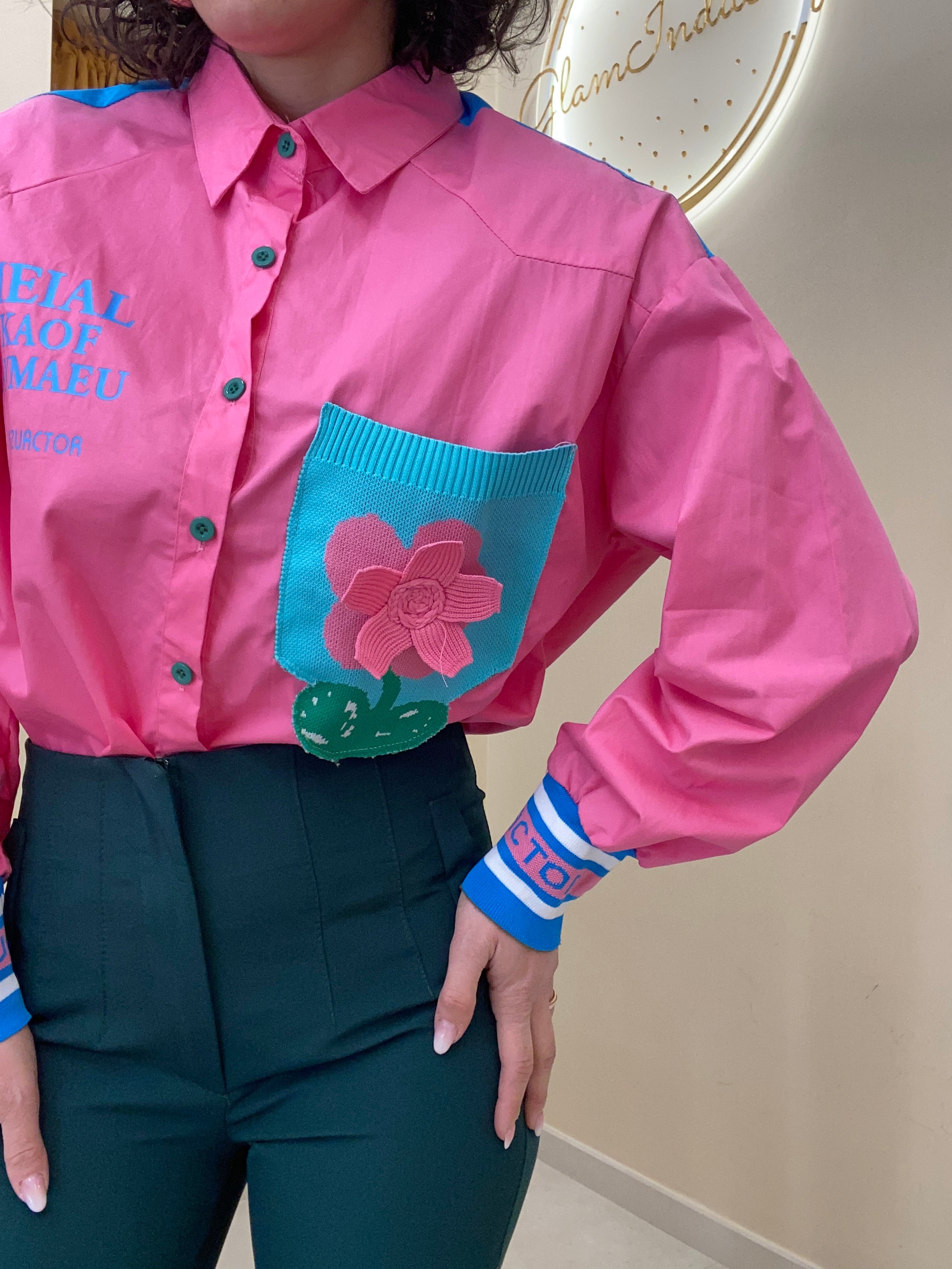 Camicia tasca con fiore FUXIA