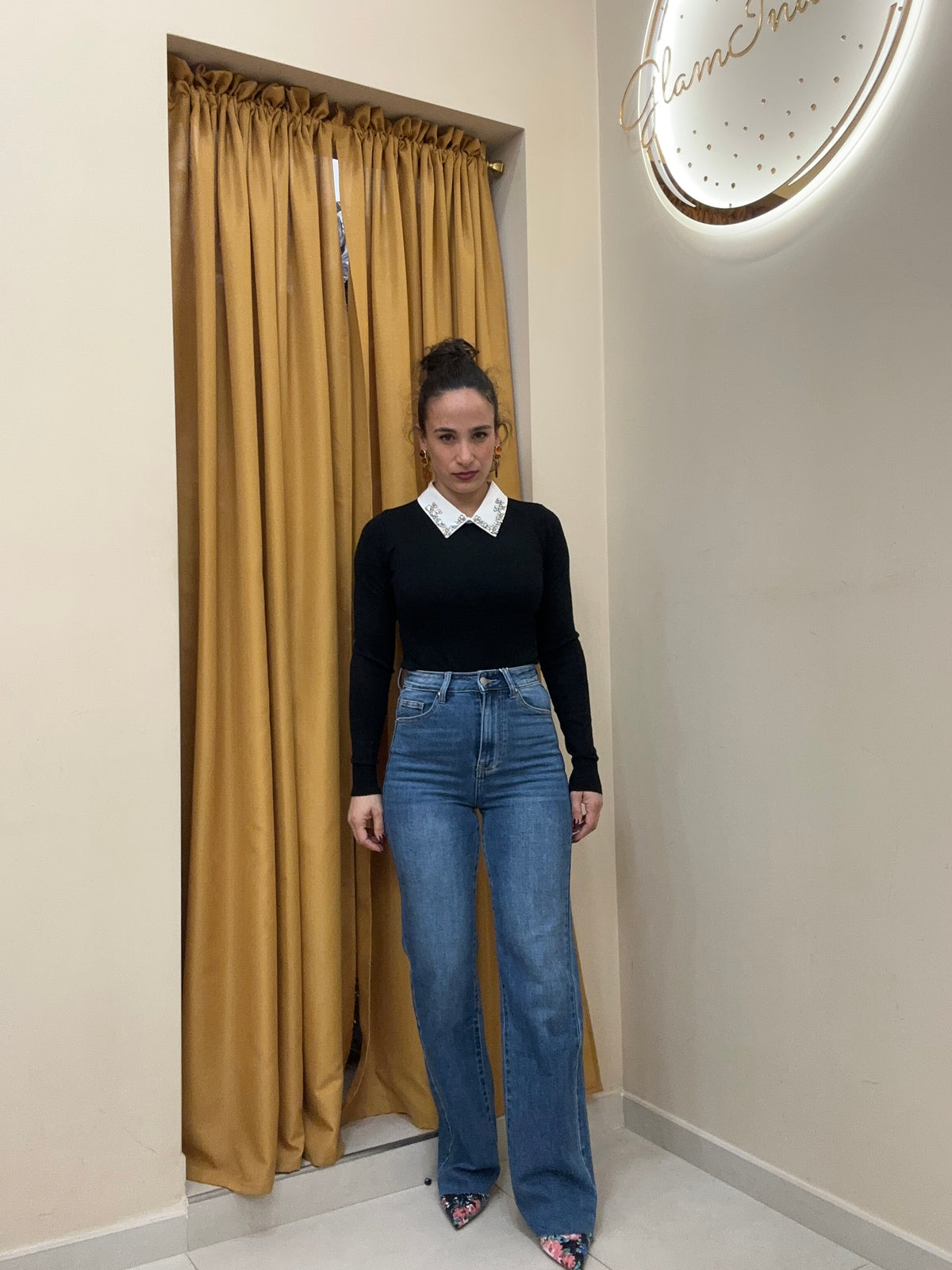 Jeans semplice e comodo 232