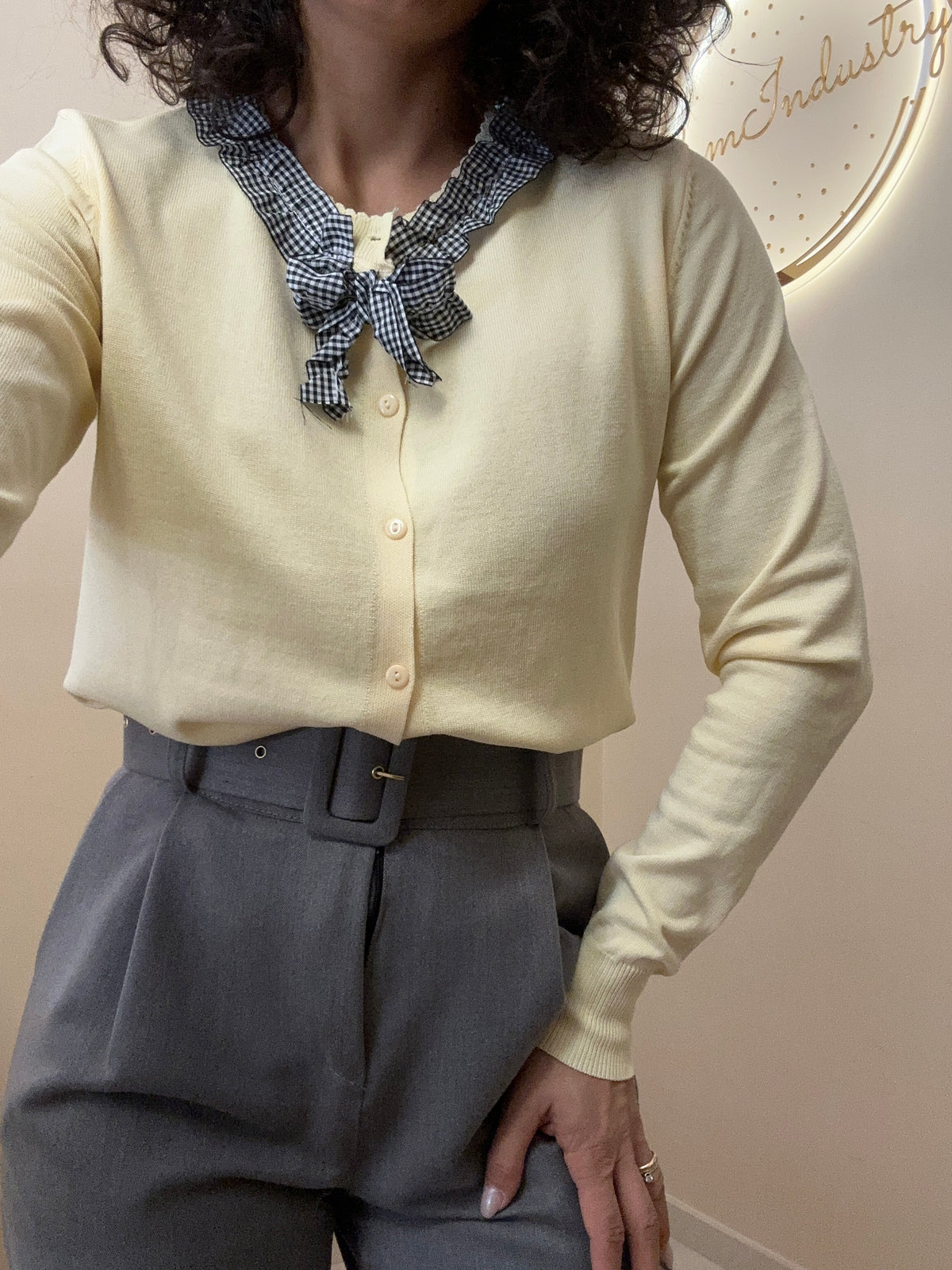 Cardigan fiocchetto