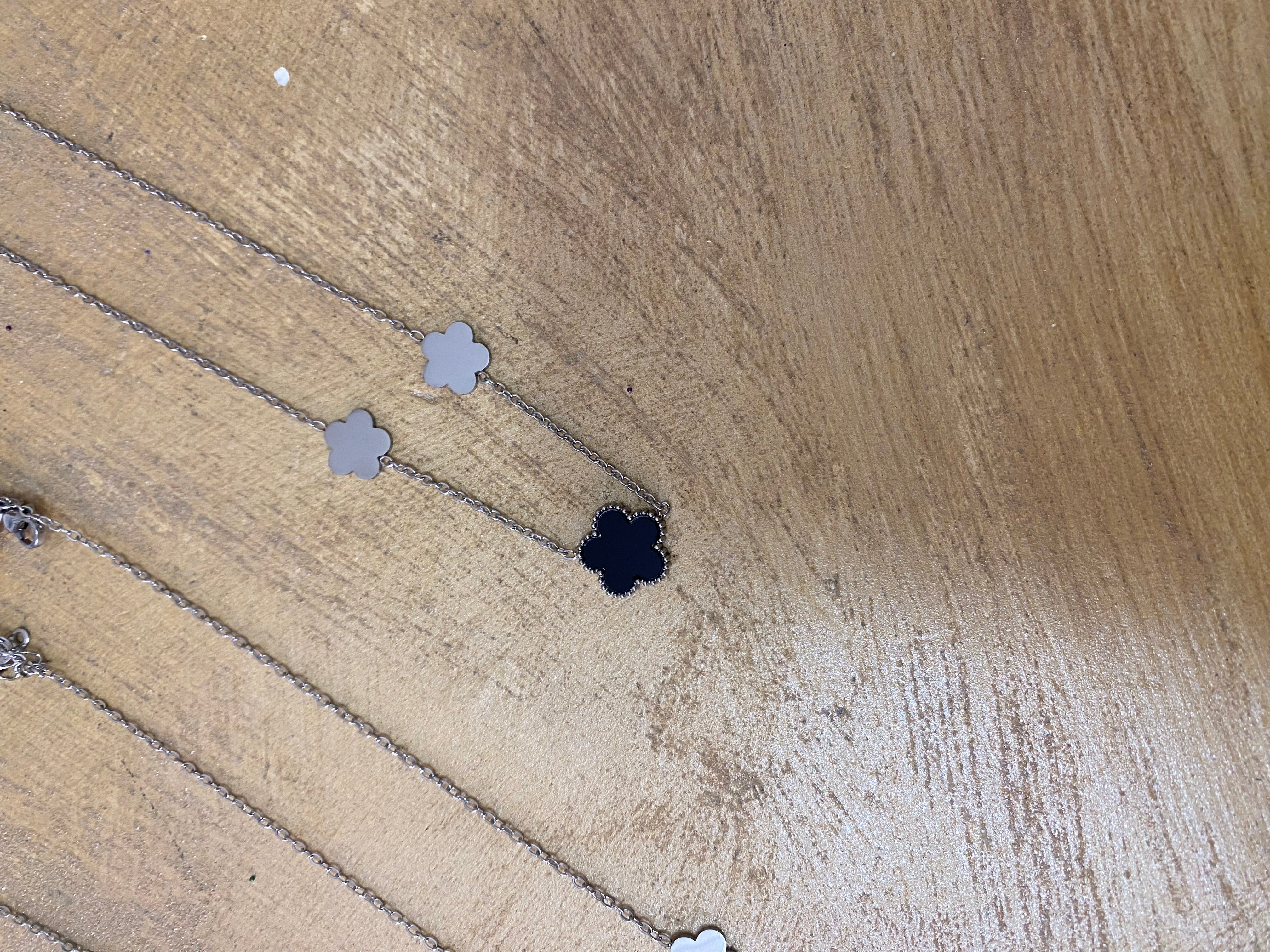 Collana argento con tre fiori