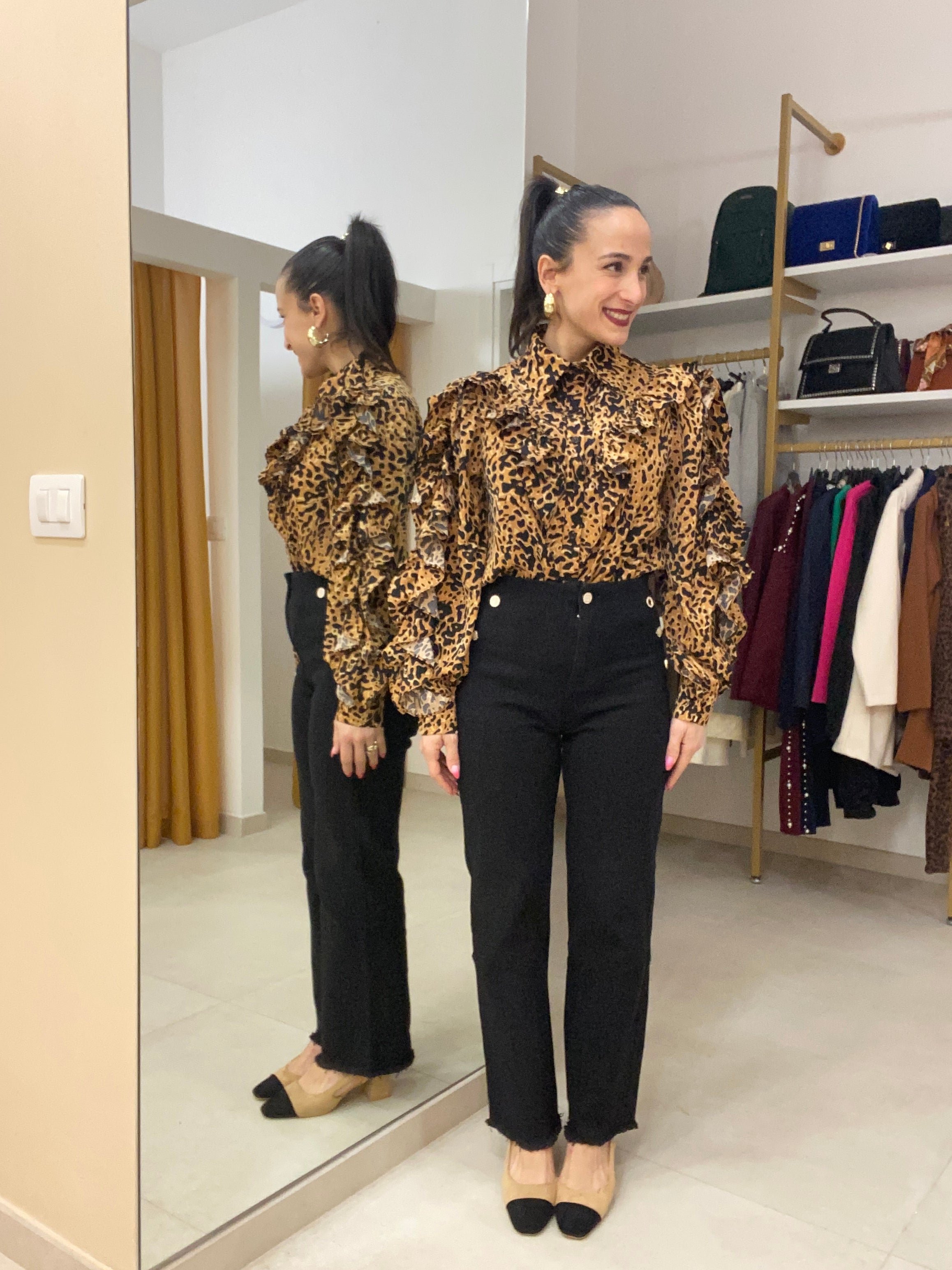 Pantalone elastico con bottoni