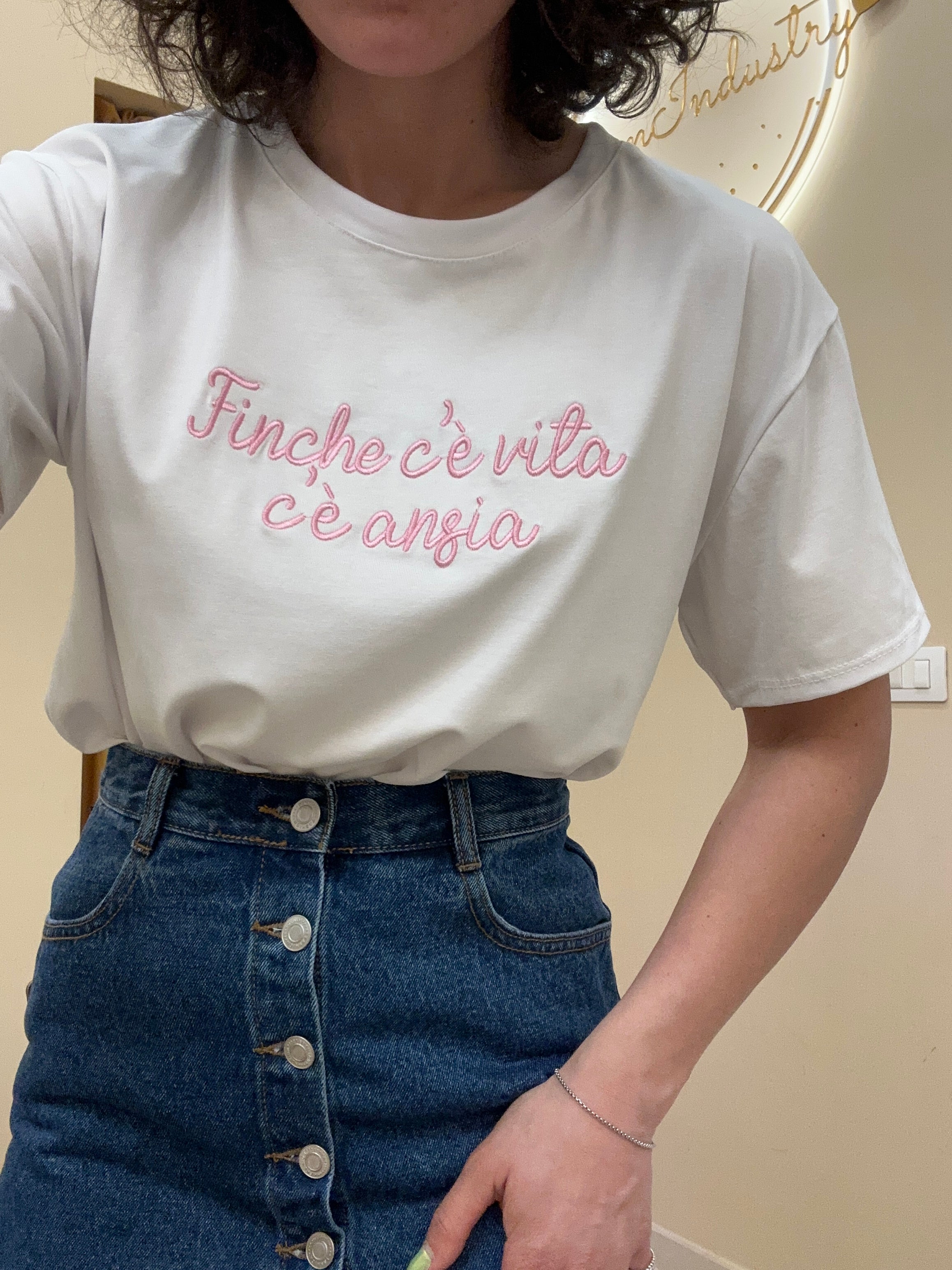 T-Shirt “ finché c’è vita c’è ansia” rosa