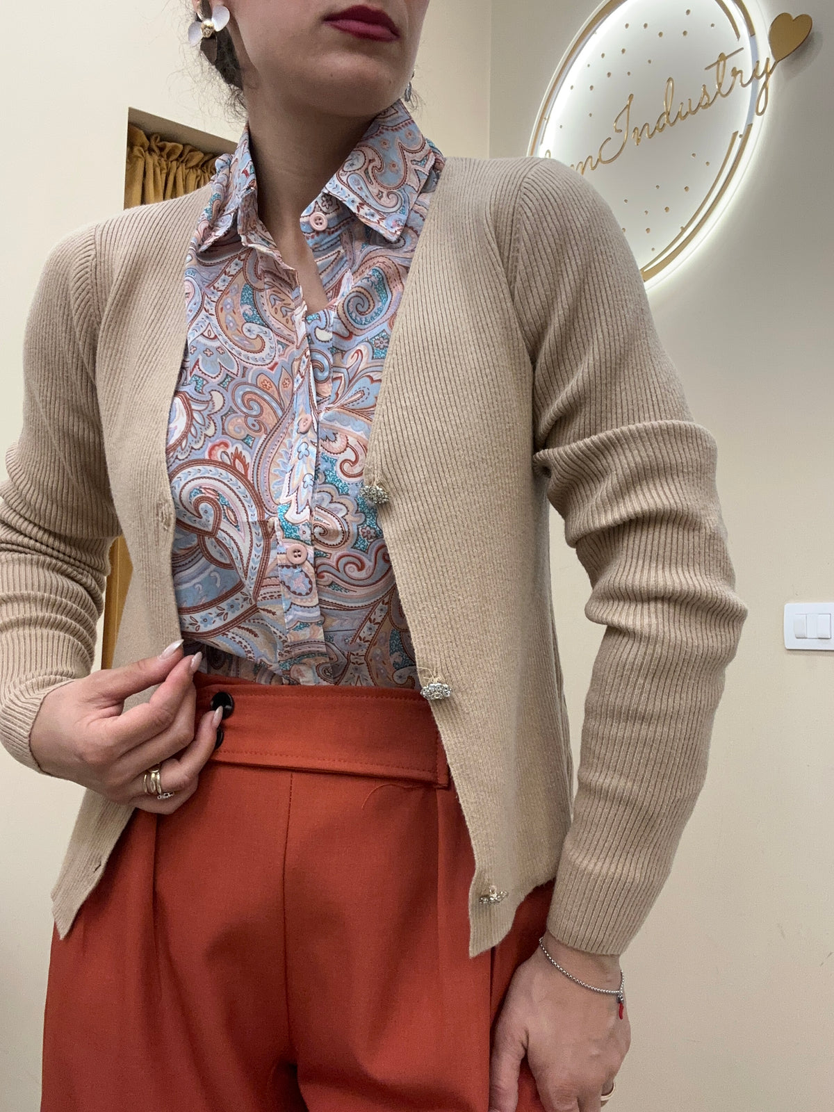 Cardigan tre bottoni
