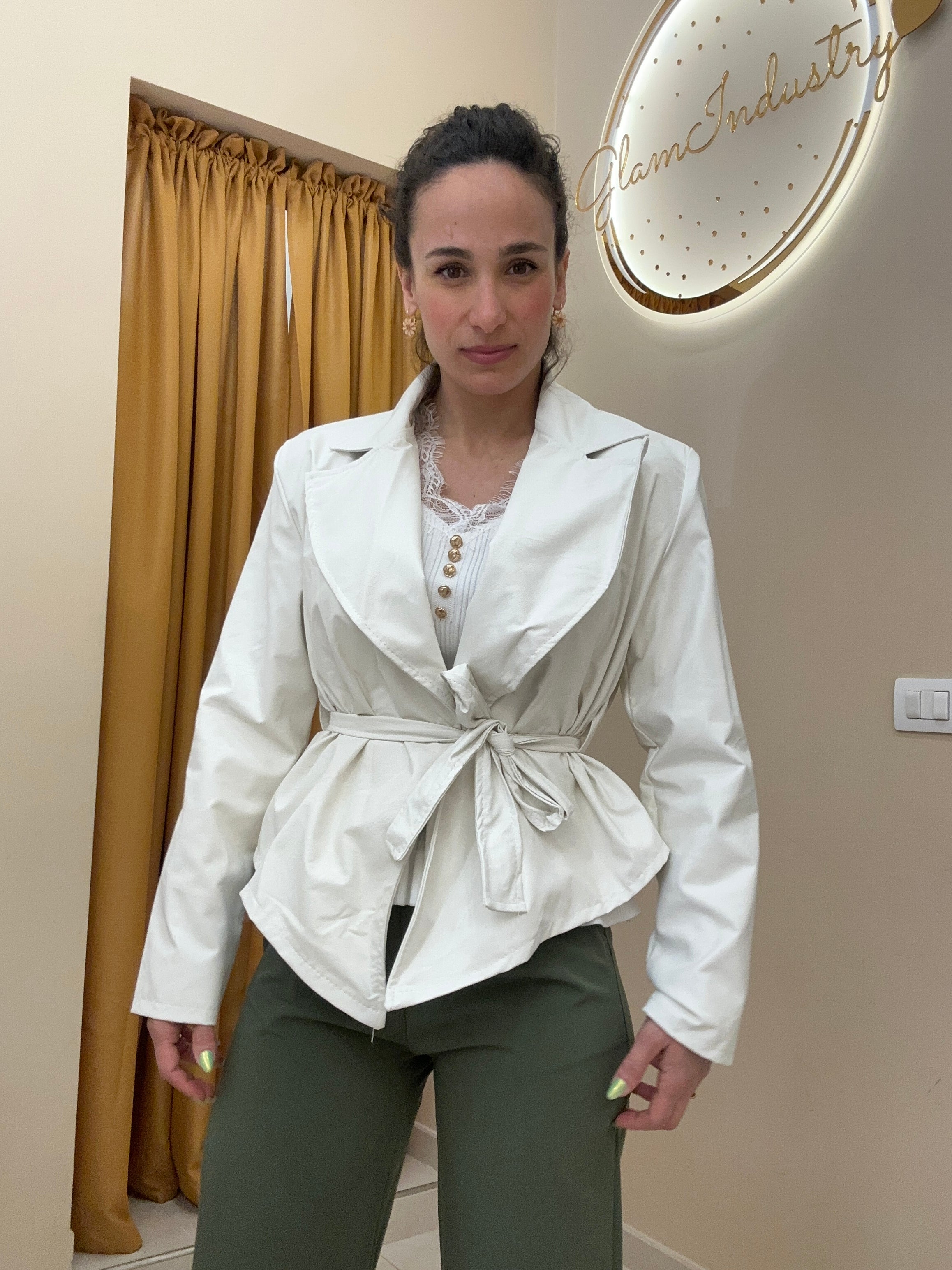Chiodo virale cintura BIANCO