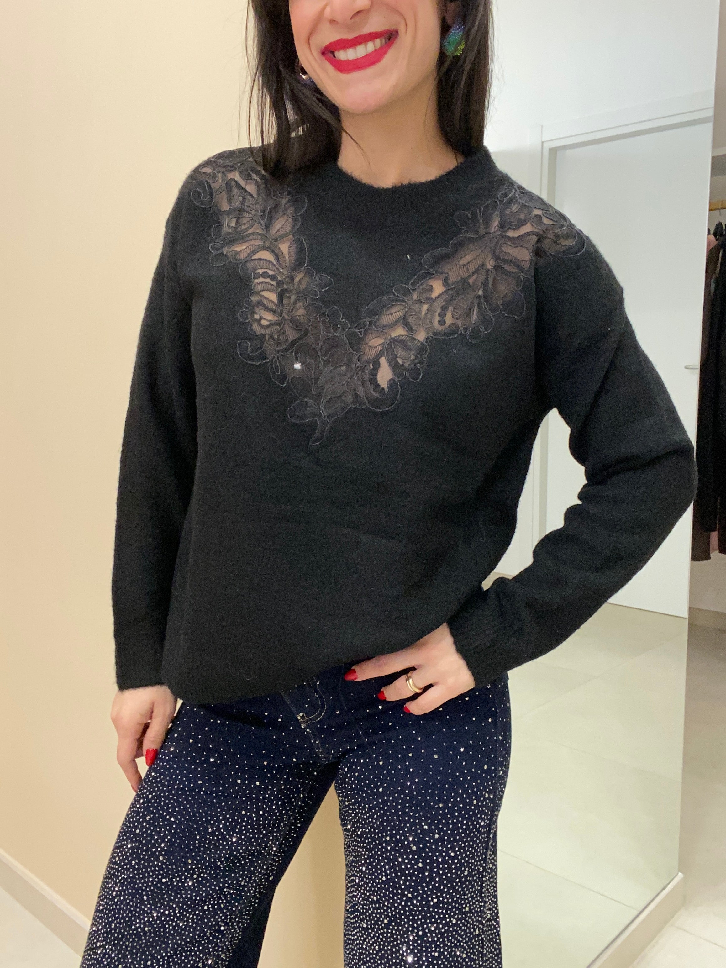 Maglione dettaglio merletto