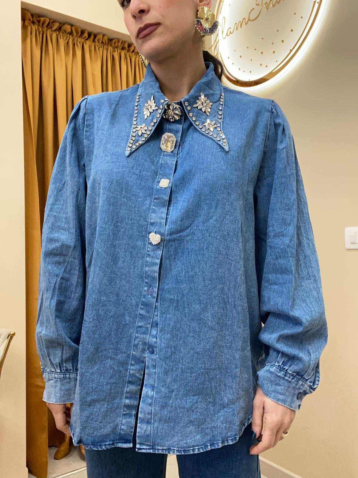 Camicia collo importante